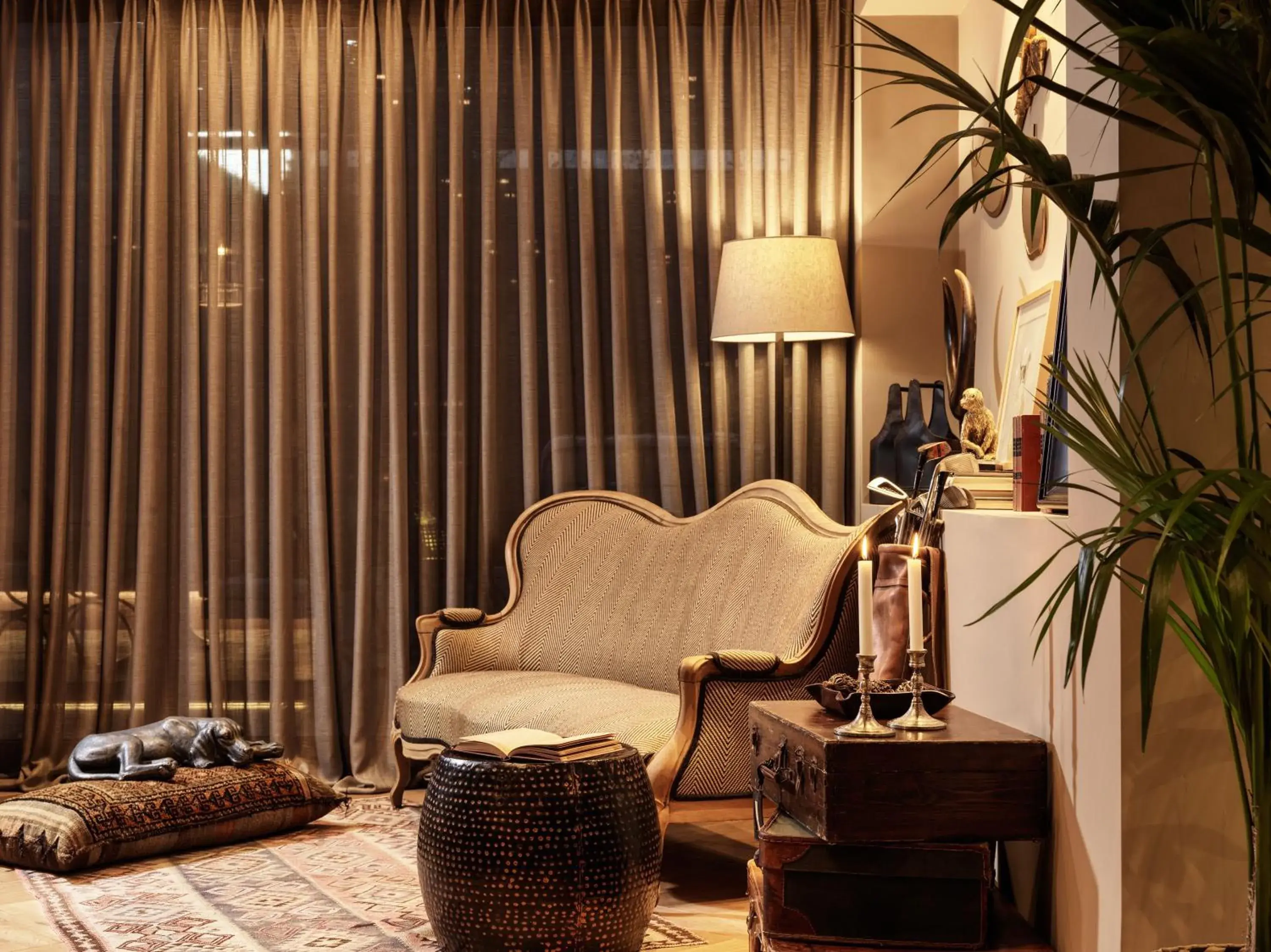 Living room in Sea View Cityscape Hotel Living room in Sea View Cityscape Hotel