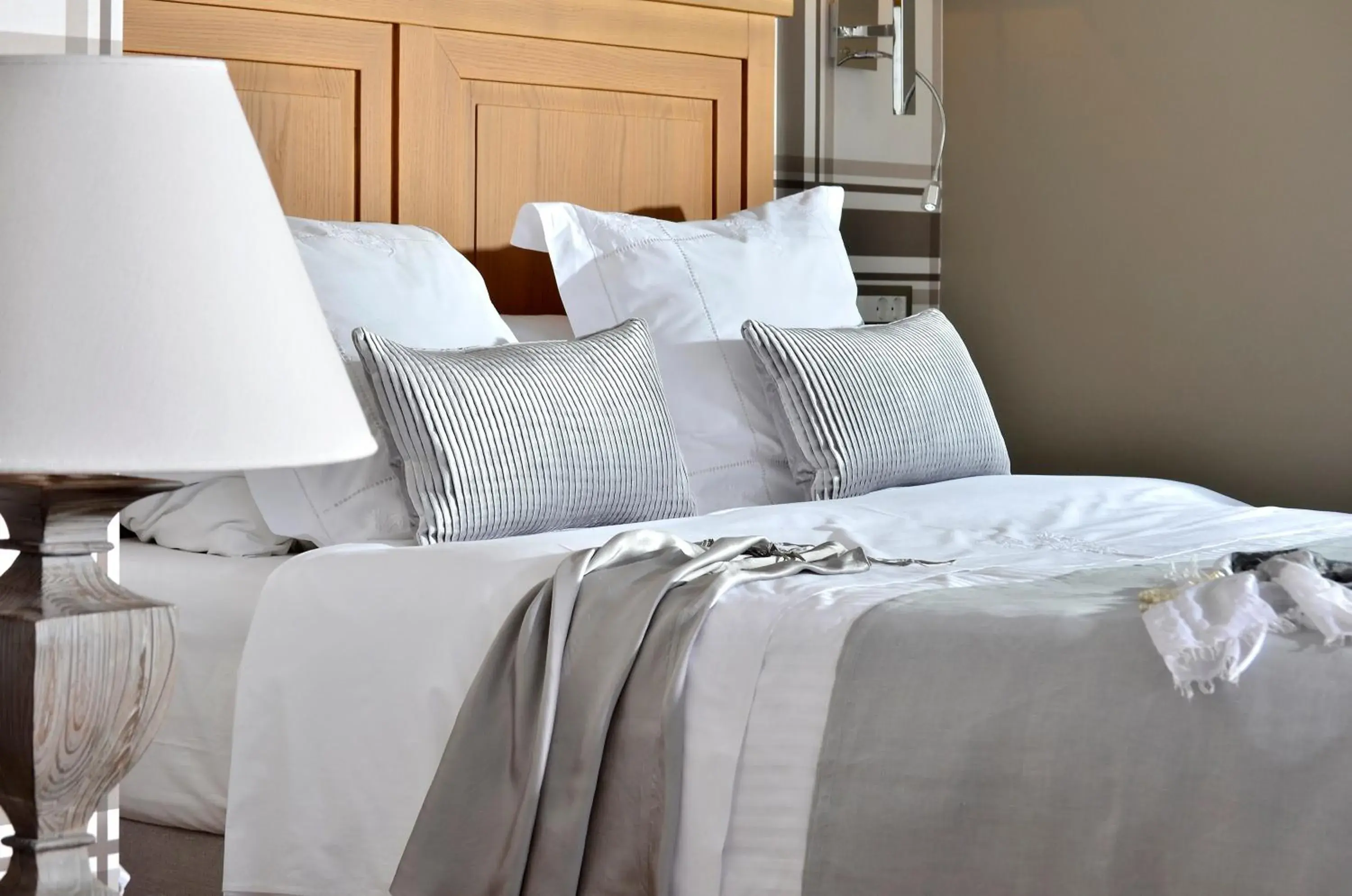 Bed in Sea View Cityscape Hotel Bed in Sea View Cityscape Hotel