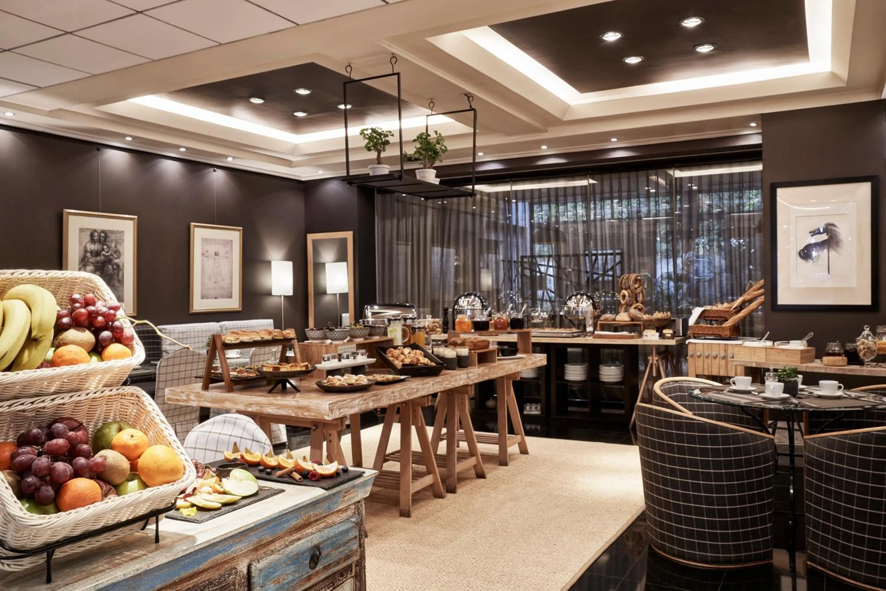 Restaurant/places to eat in Sea View Cityscape Hotel