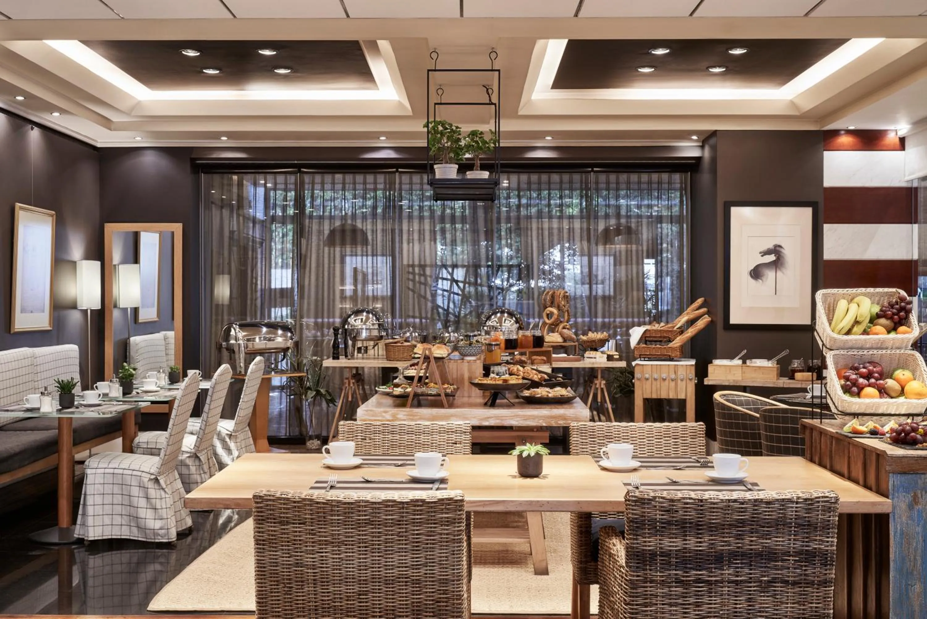 Restaurant/places to eat in Sea View Cityscape Hotel