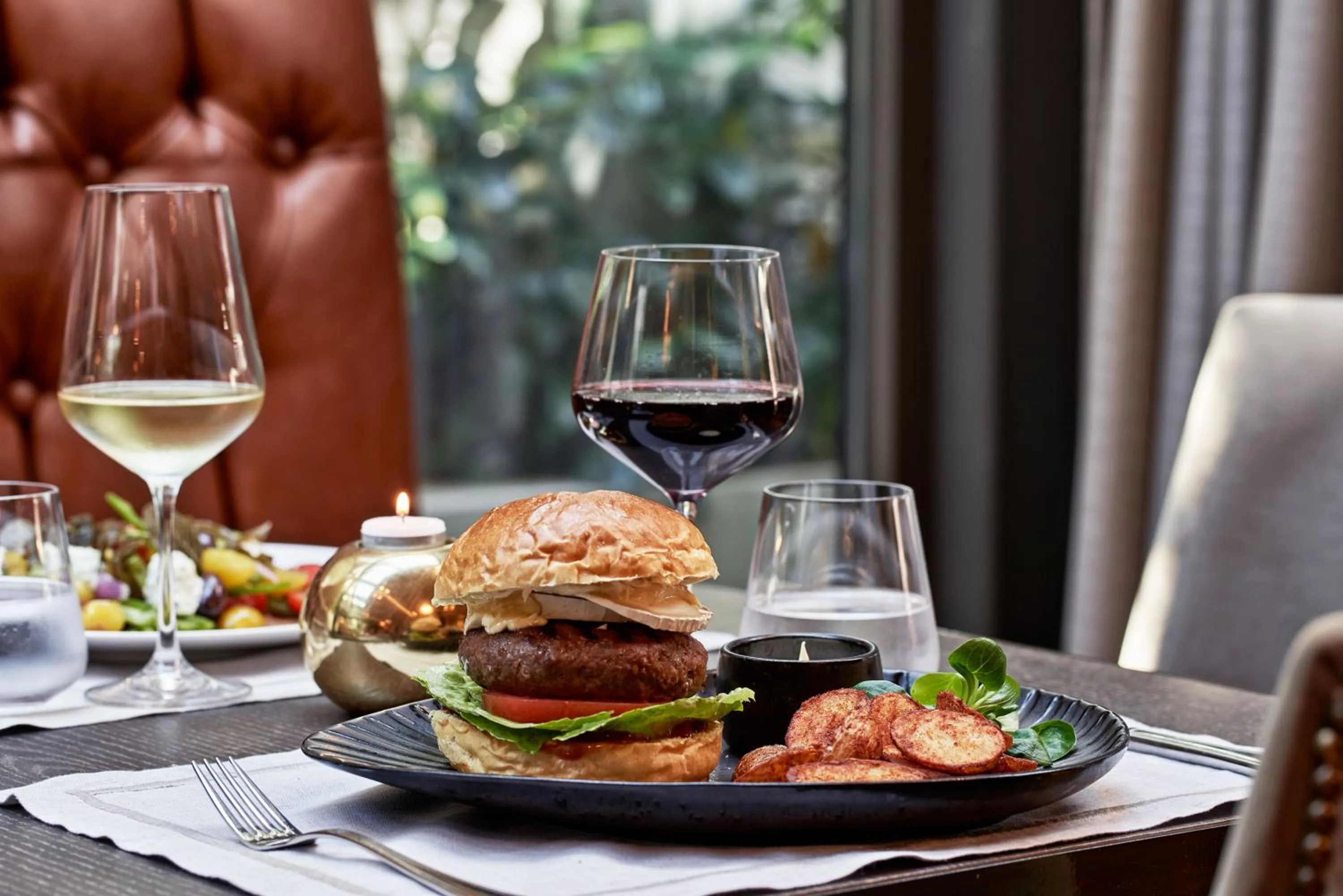 Food and drinks in Sea View Cityscape Hotel