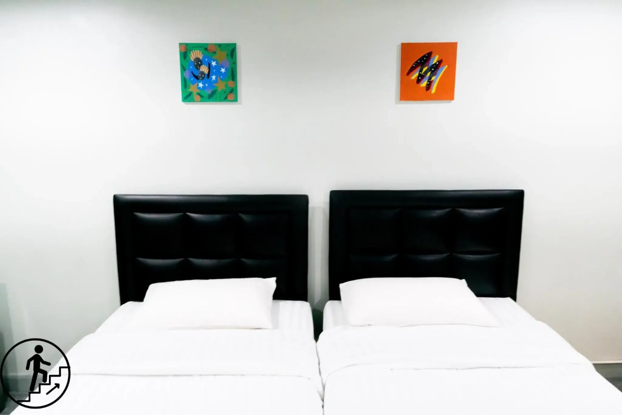 Deluxe Twin Room in Suksomboon Residence Deluxe Twin Room in Suksomboon Residence