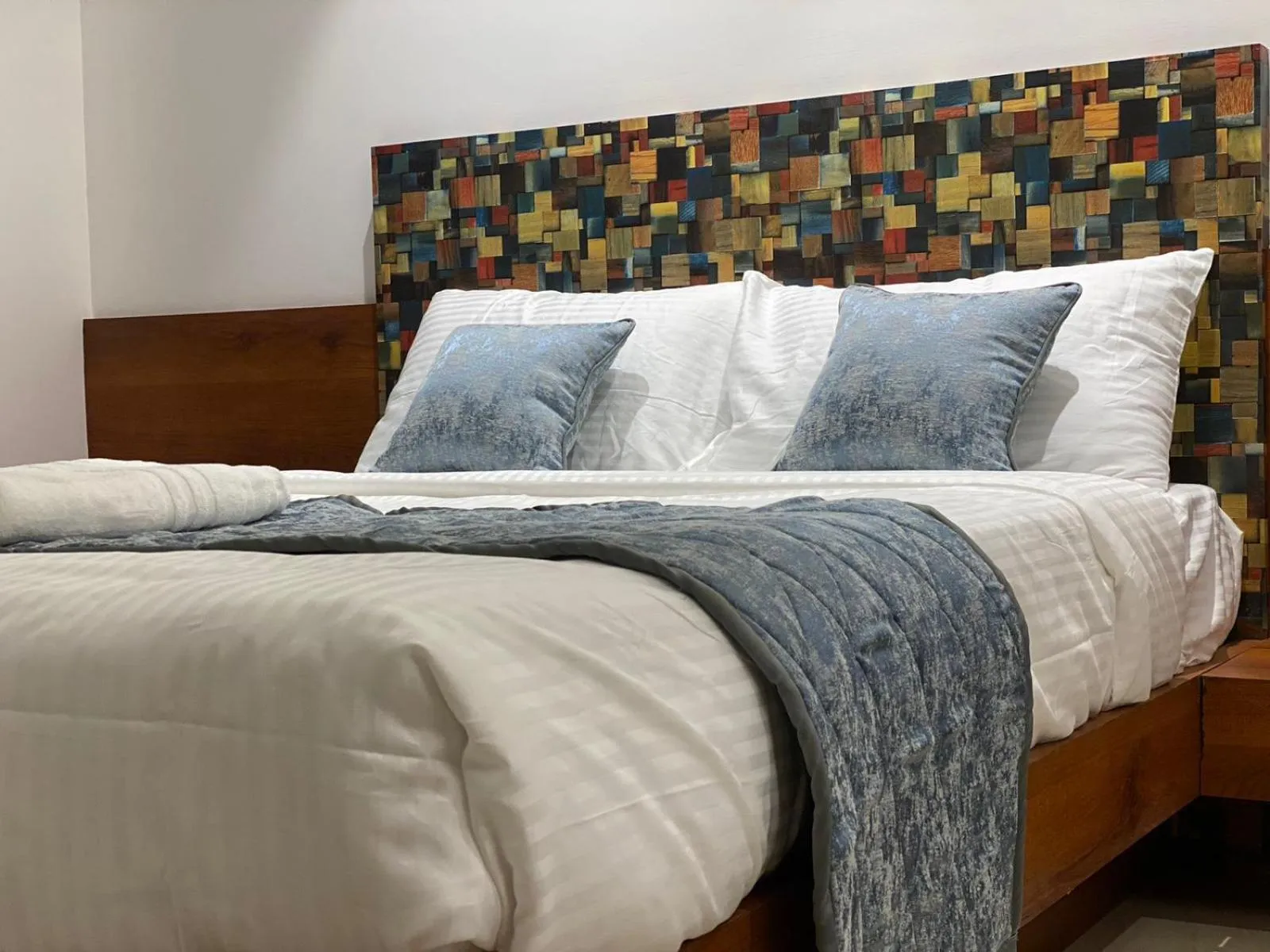 Bed in The Urban Hive Hotel