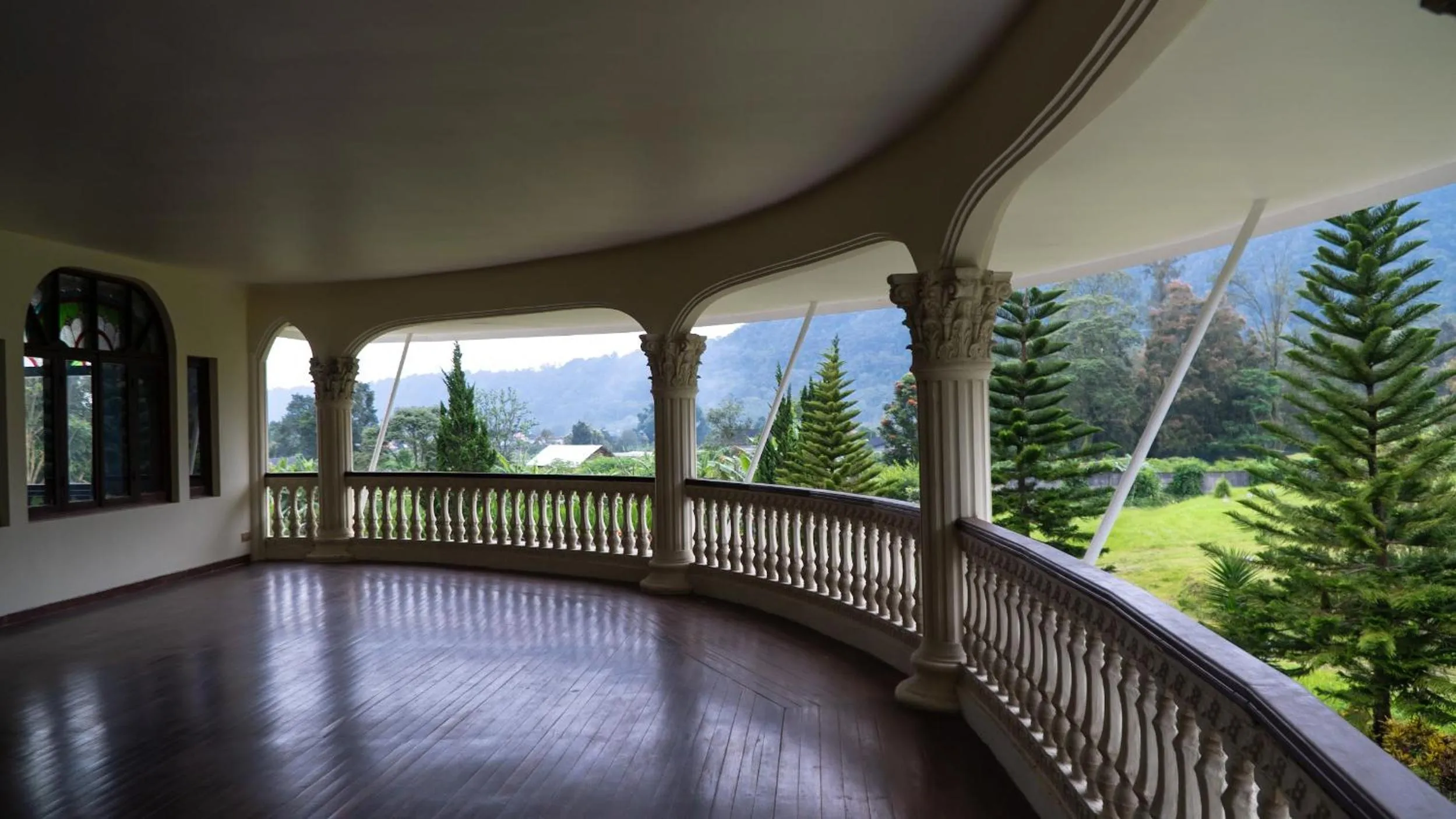 Golden Goose Villas