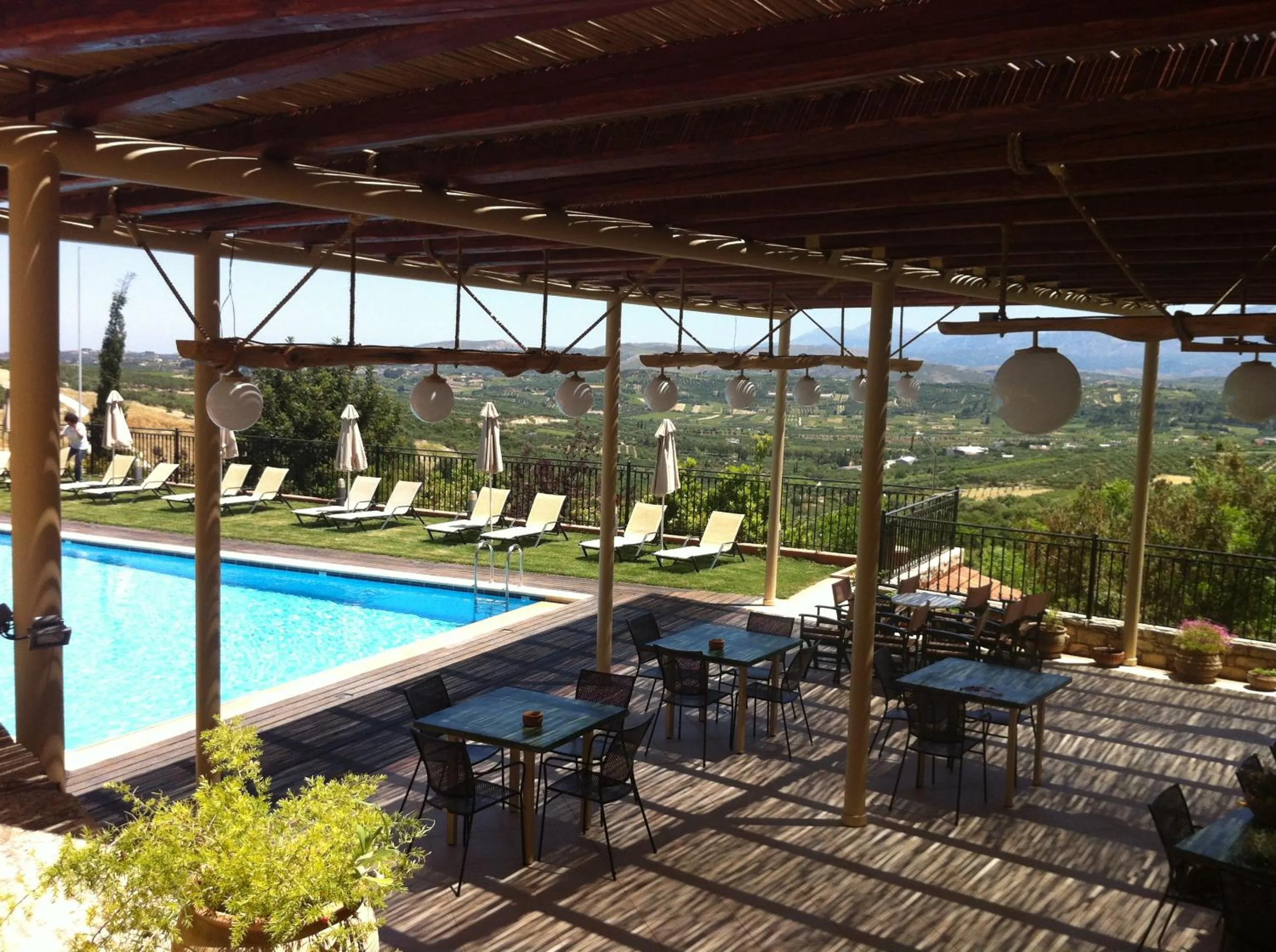 Pool view in Katalagari Country Suites