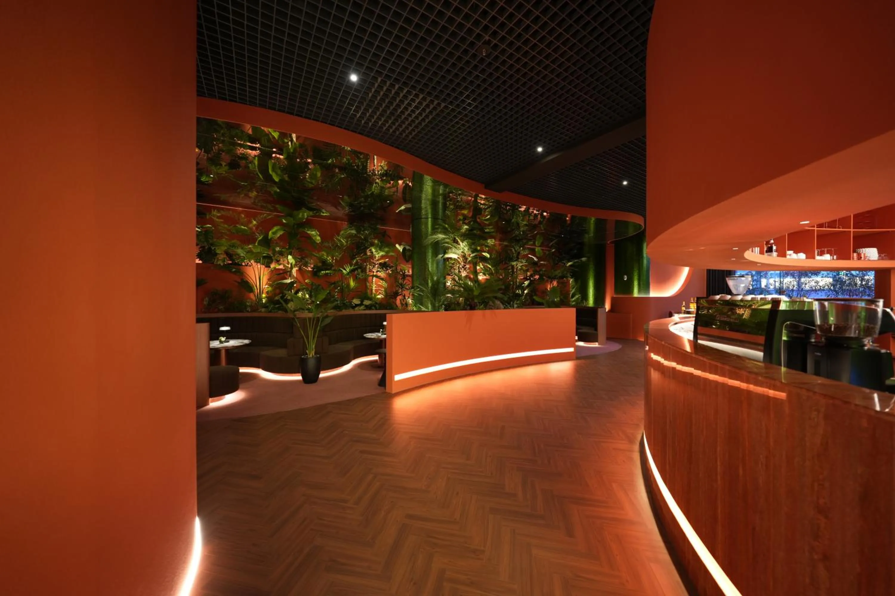 Restaurant/places to eat in Eldis Regent Hotel