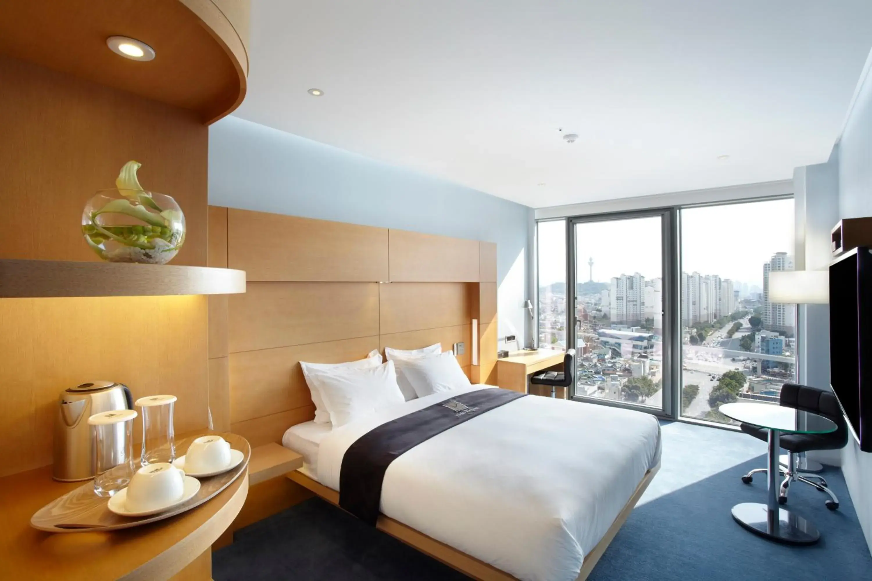 Photo of the whole room, Bed in Eldis Regent Hotel Photo of the whole room, Bed in Eldis Regent Hotel