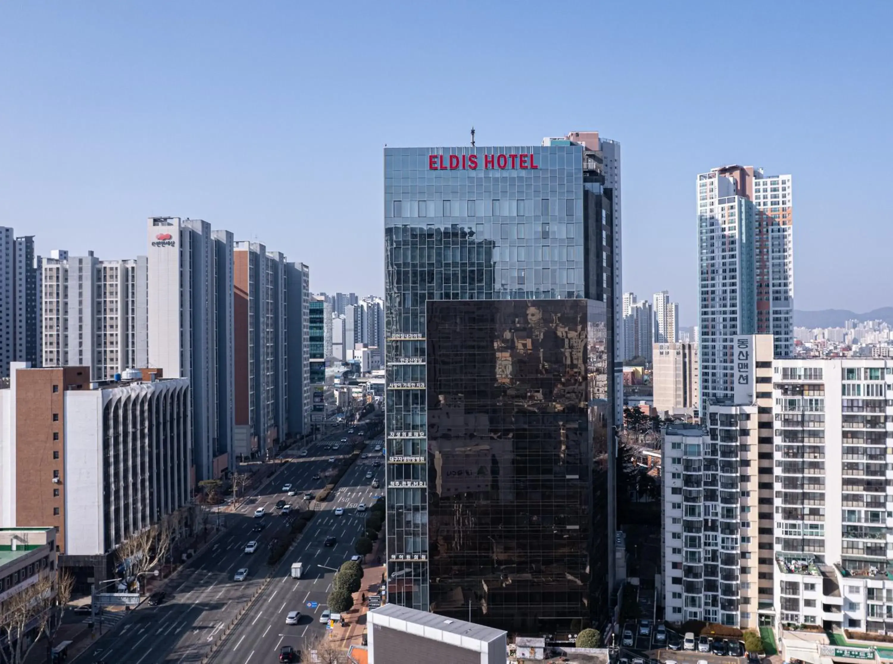 Facade/entrance in Eldis Regent Hotel Facade/entrance in Eldis Regent Hotel