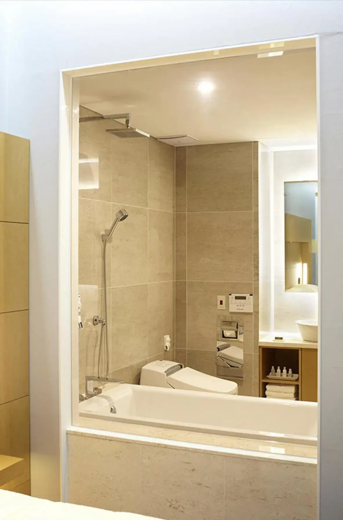 Bathroom in Eldis Regent Hotel Bathroom in Eldis Regent Hotel