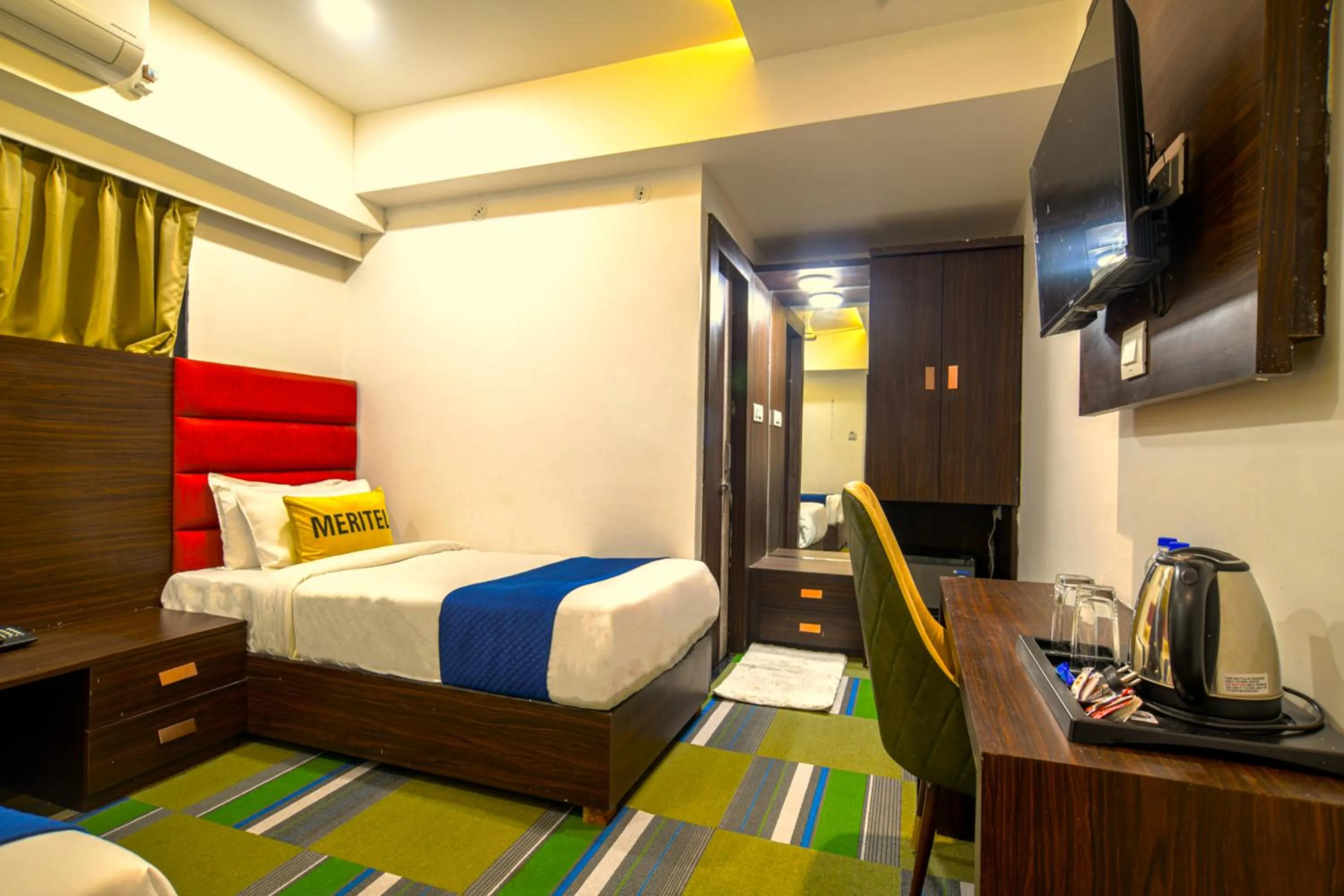 Bed in Hotel Meritel Grande, Vijay Nagar, Indore