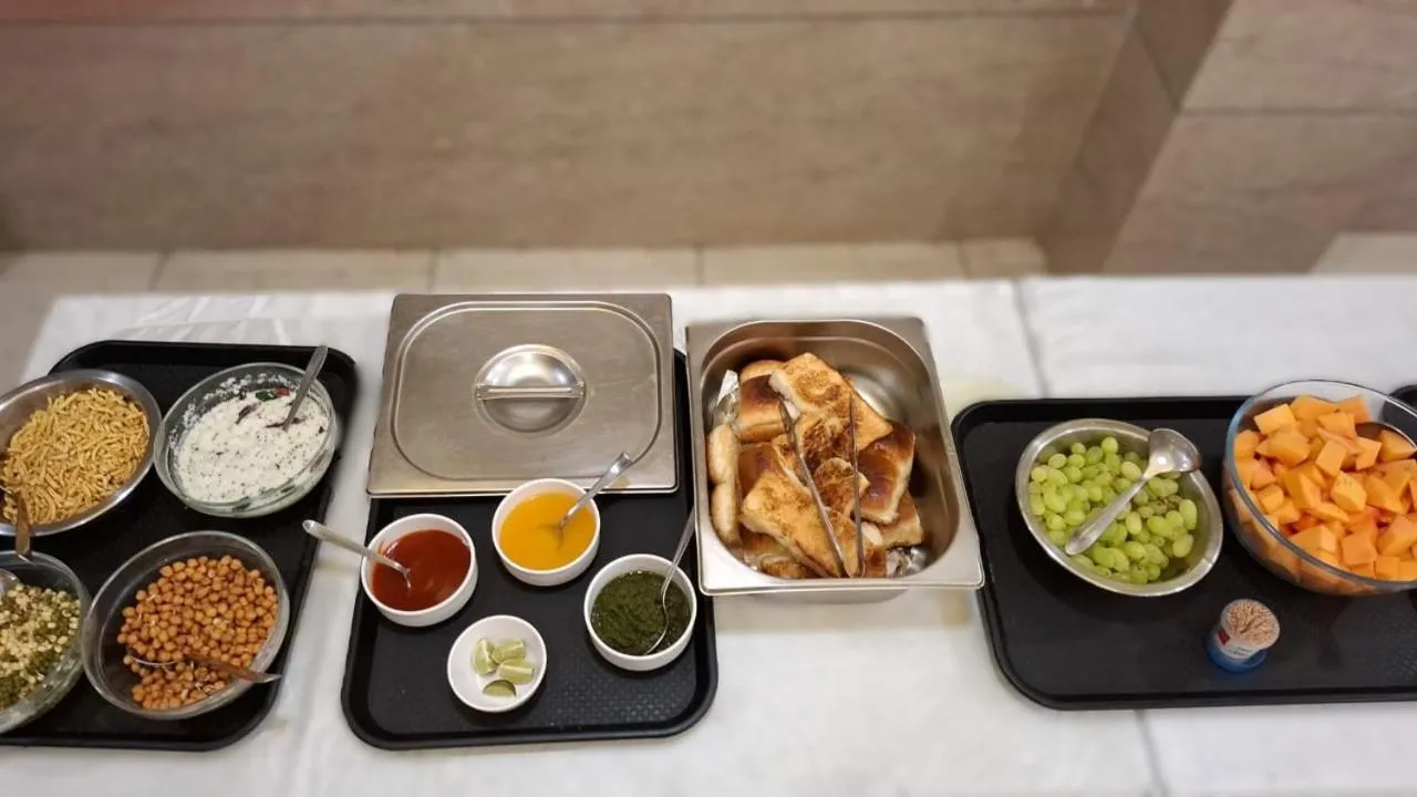 Food and drinks in Hotel Meritel Grande, Vijay Nagar, Indore