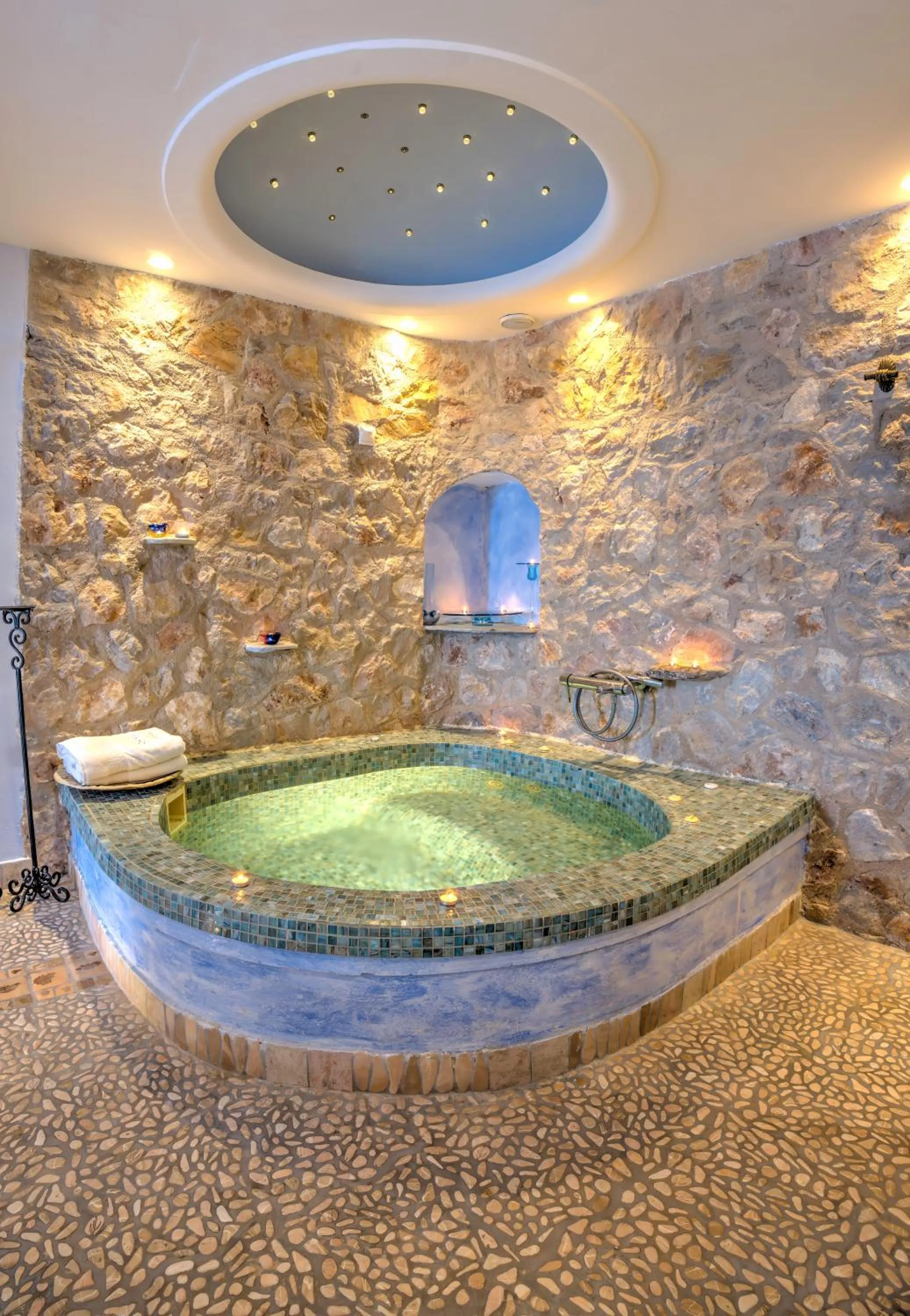 Hot Tub in Astarte Suites