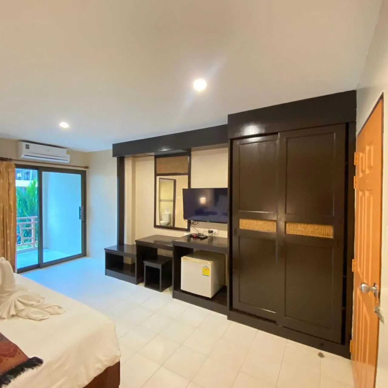 Bedroom, Bed in Du-sila Hotel kohchang