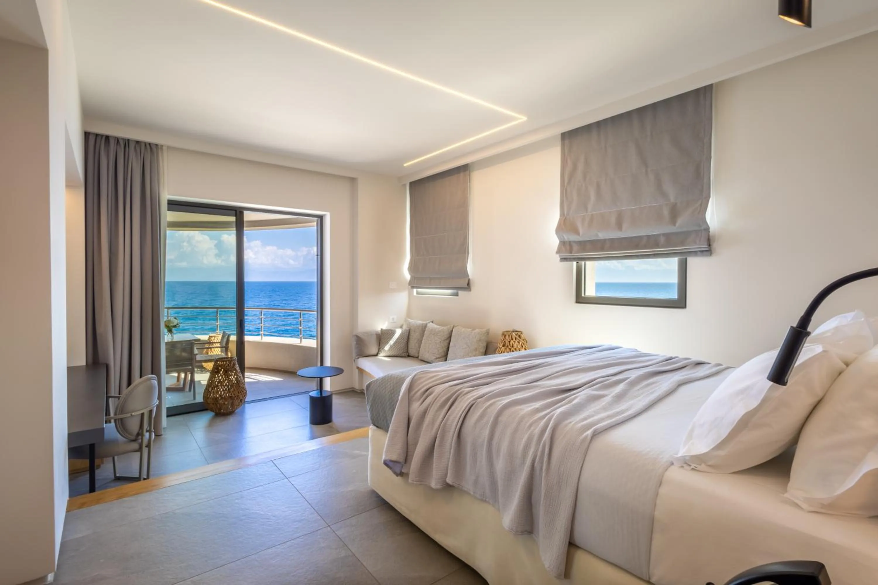 Bedroom, Bed in Alissachni SeaSide Hotel