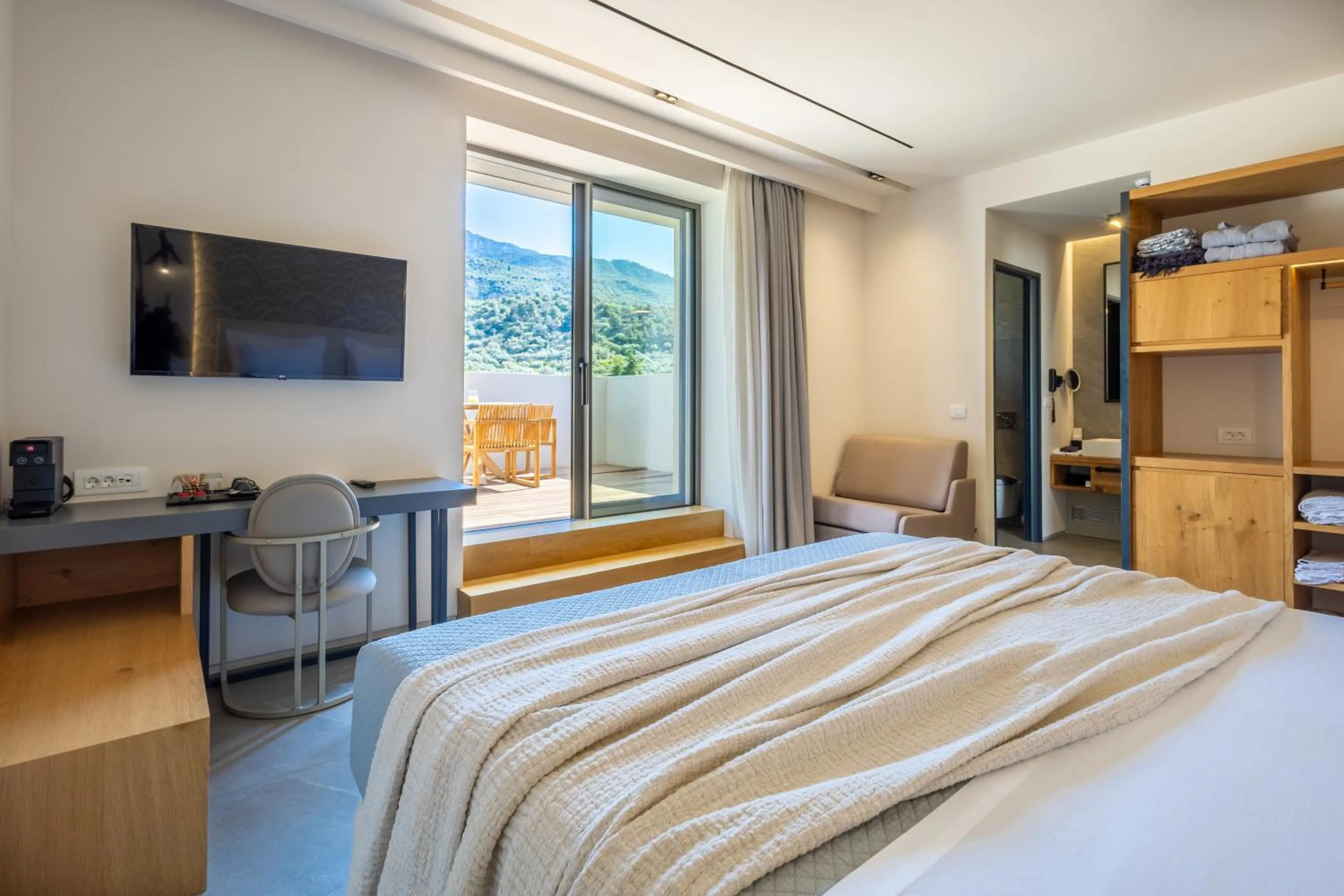 Bed in Alissachni SeaSide Hotel