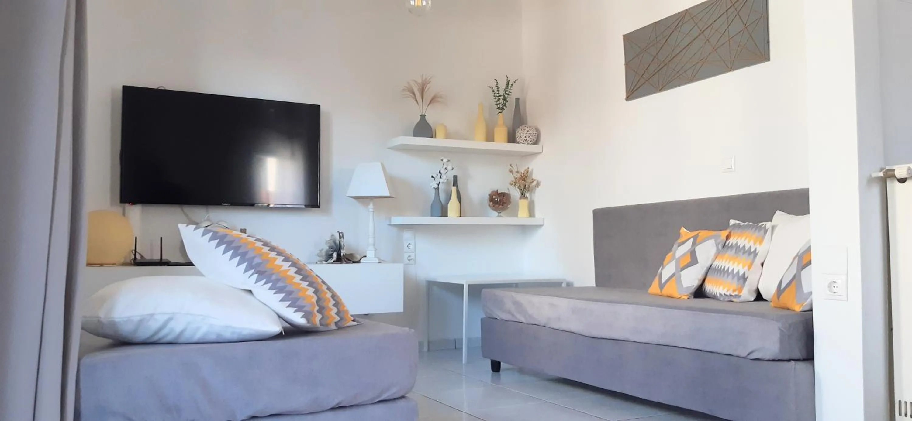 TV and multimedia, Bed in Nikolas Apartments