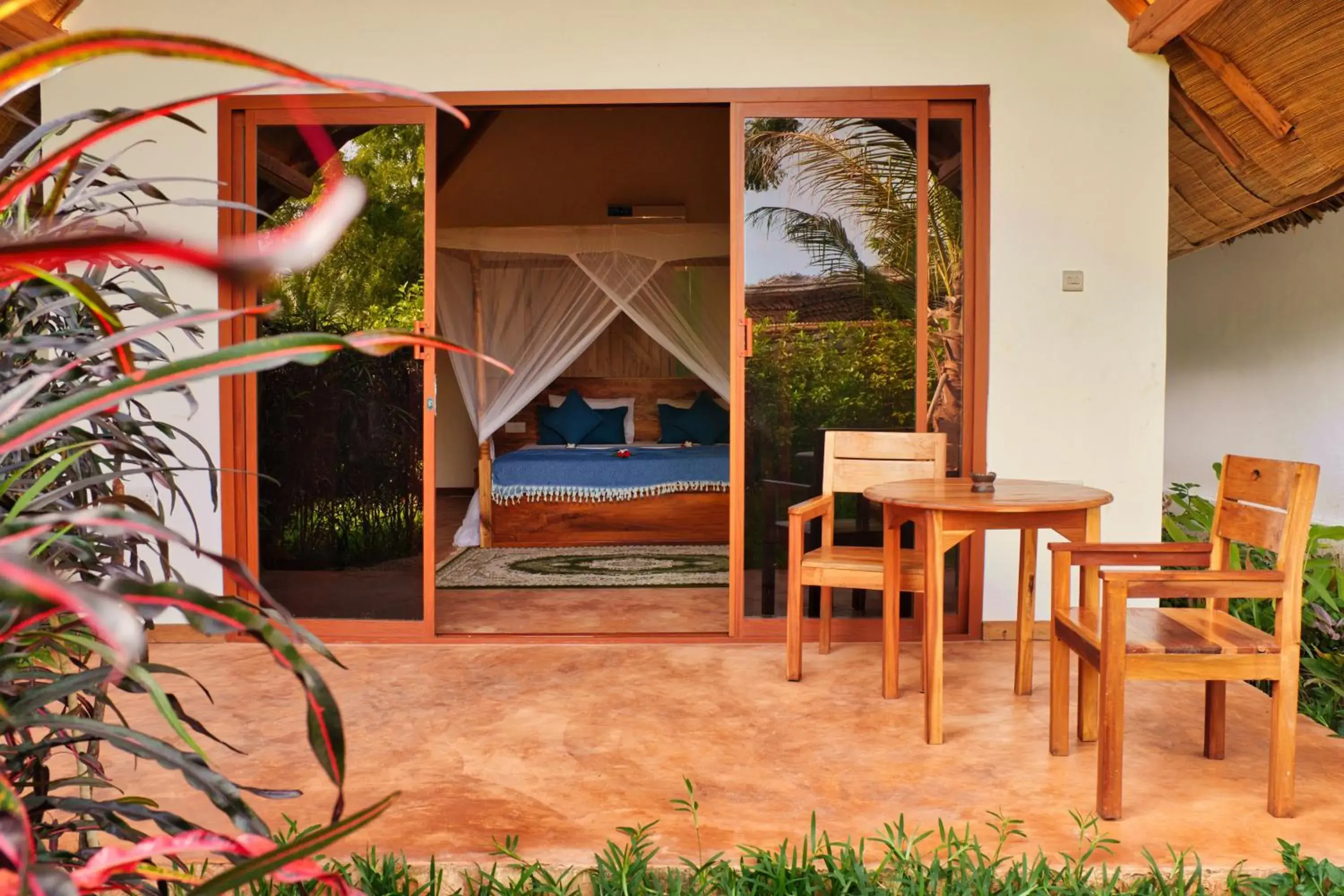 Deluxe Double Room with Side Sea View - single occupancy in Kidoti Bay Deluxe Double Room with Side Sea View - single occupancy in Kidoti Bay