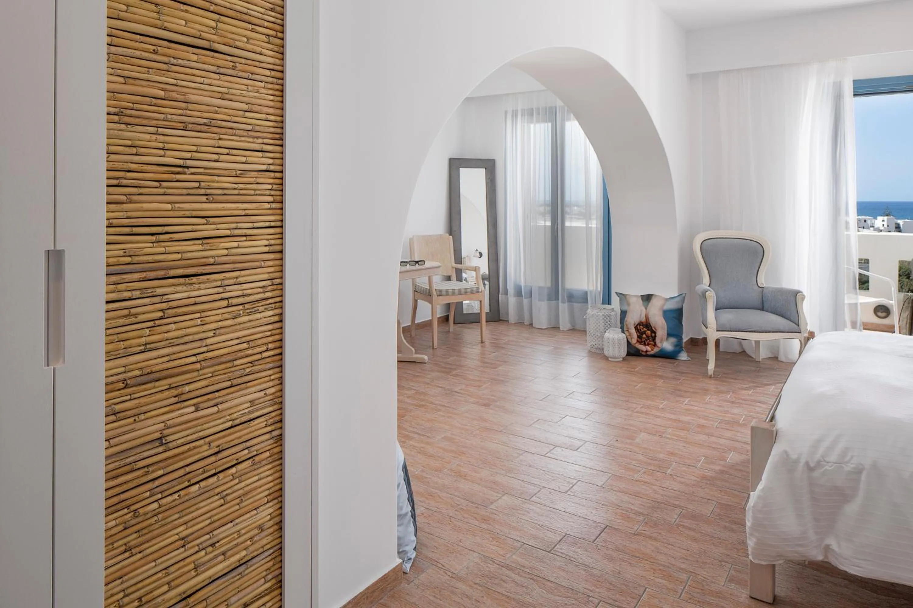 Living room, Bed in Lagos Mare Hotel