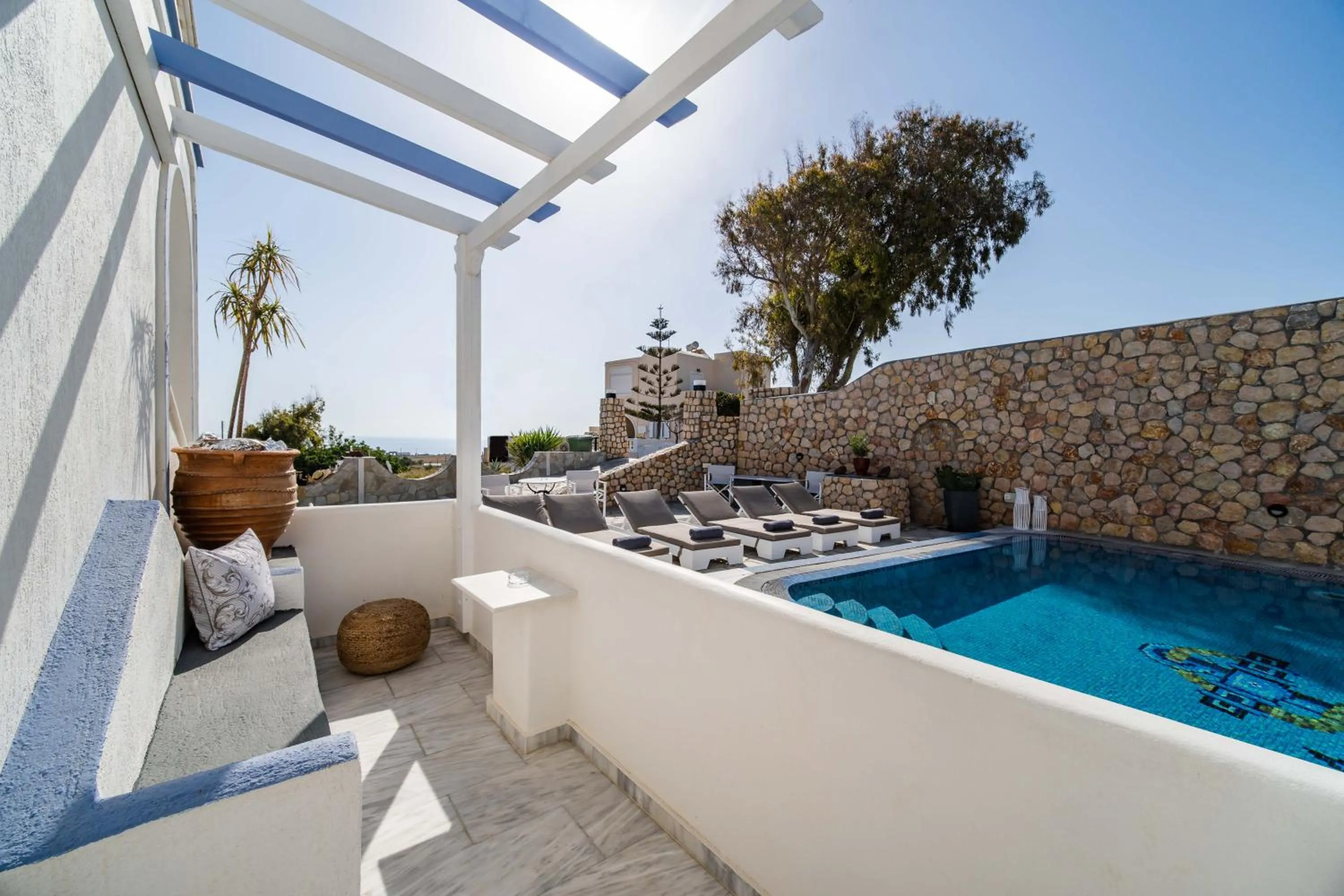 Swimming pool in Stavros Villas