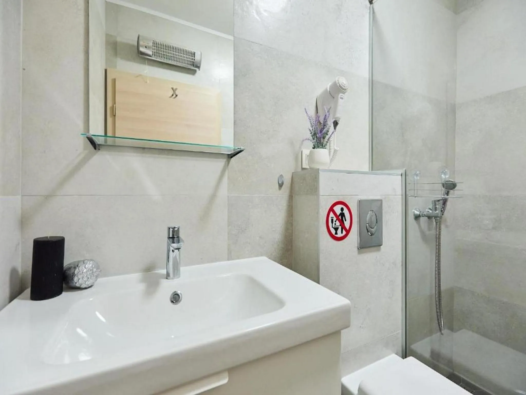 Bathroom in Palm Tree Apartments