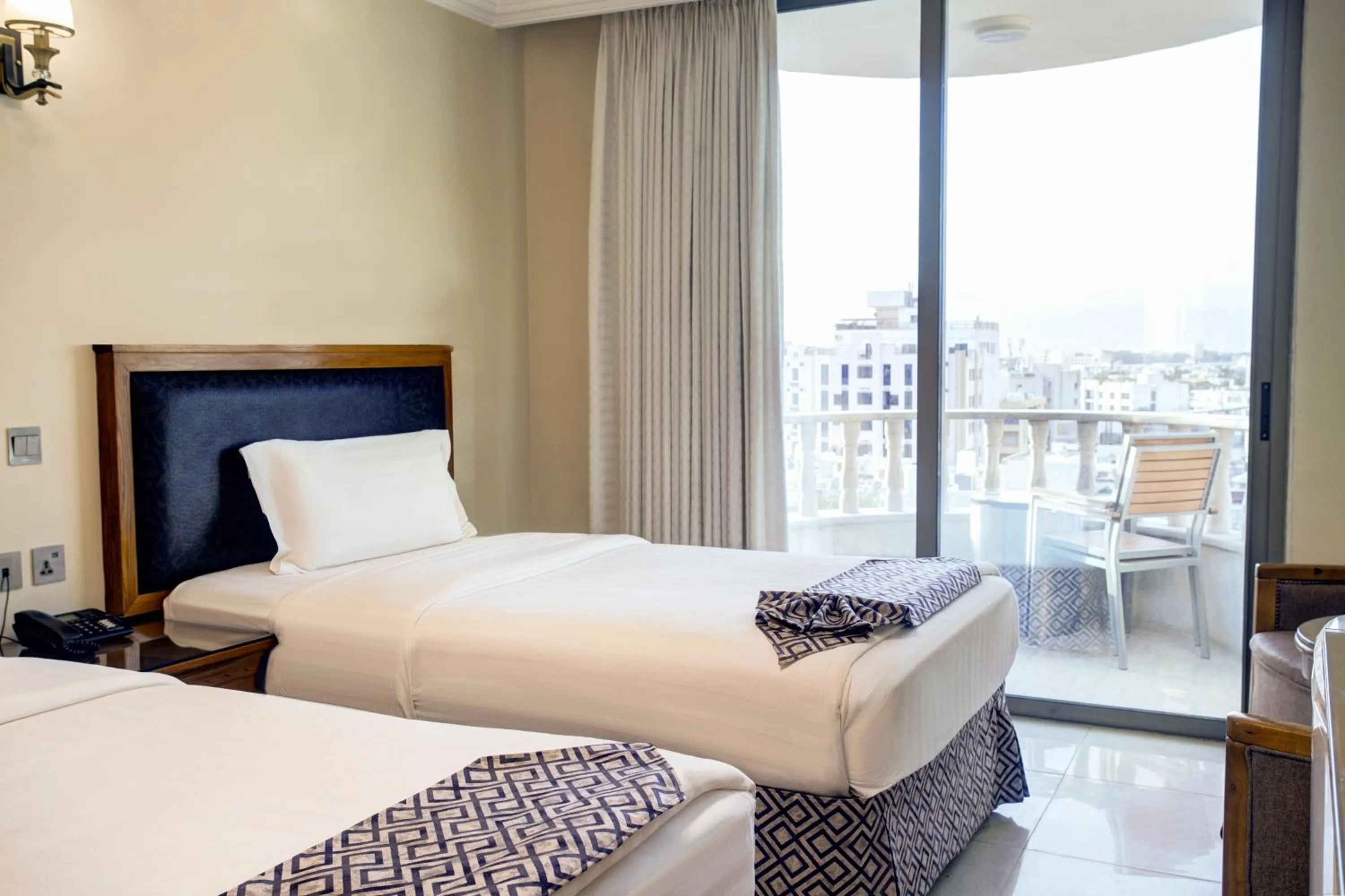 Property building, Bed in Dweik Hotel LUXURY 3