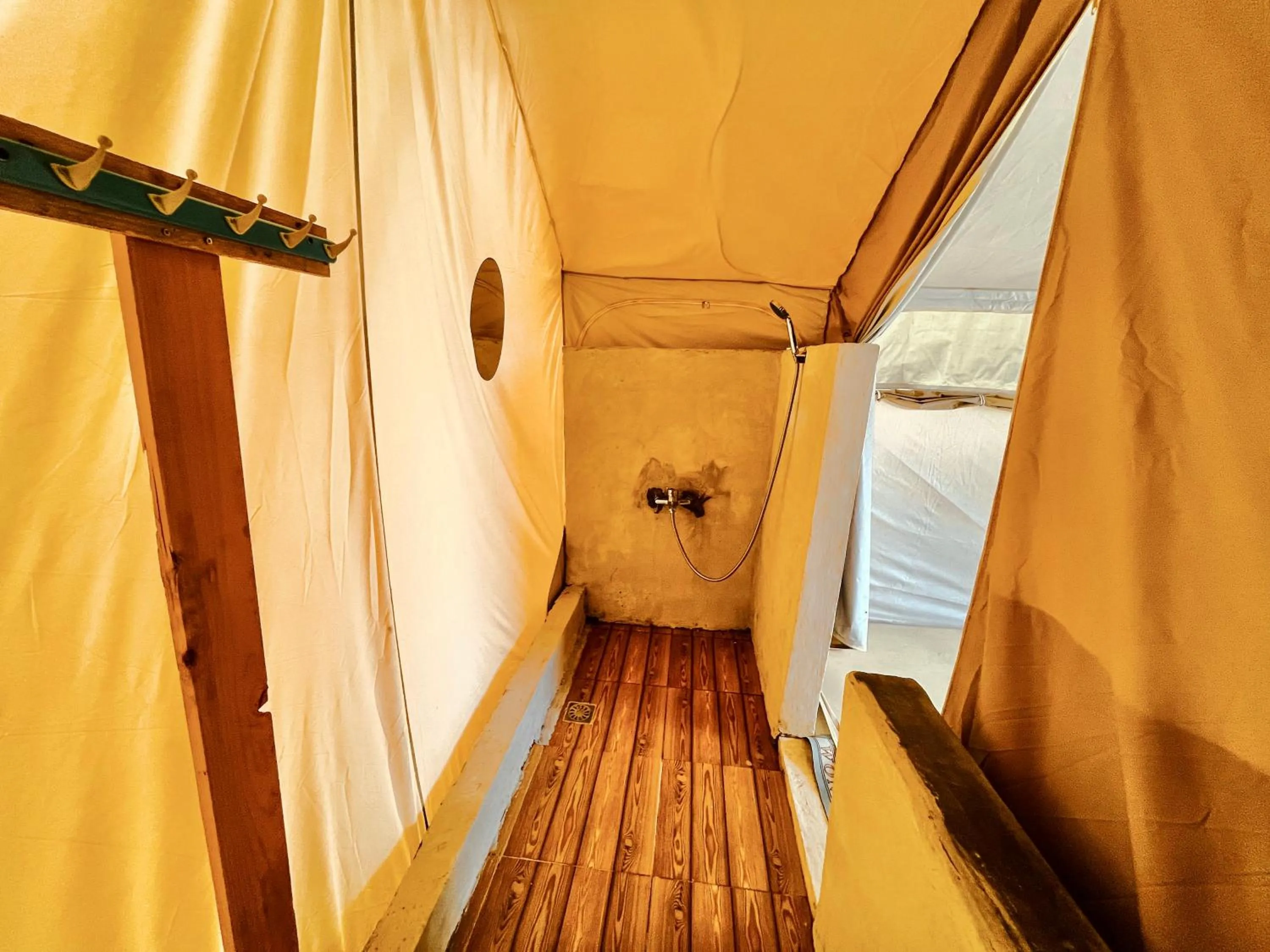 Bathroom in Diamond Glamping by BIO Management