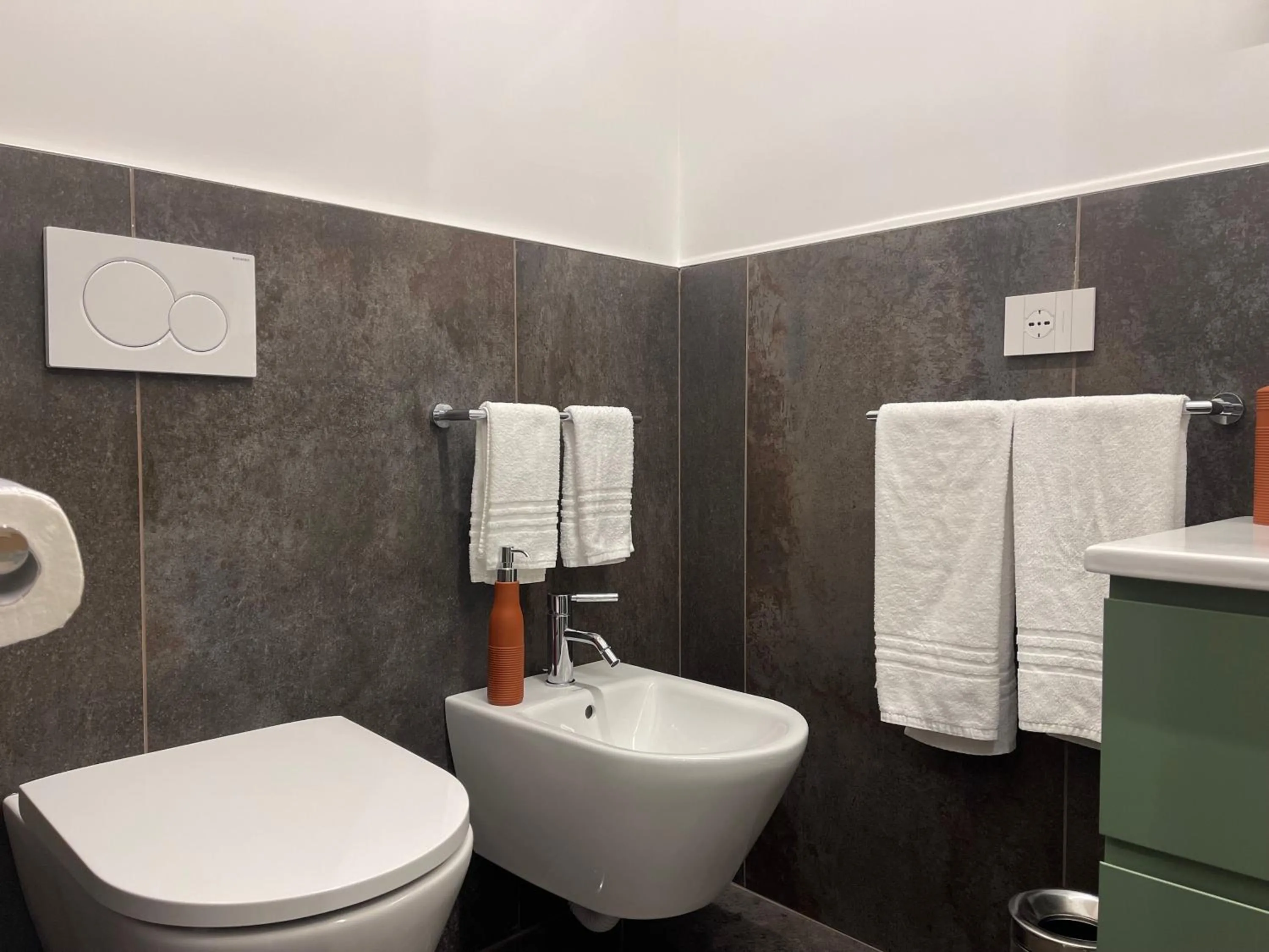 Toilet in Sorrento My Way Art Suite