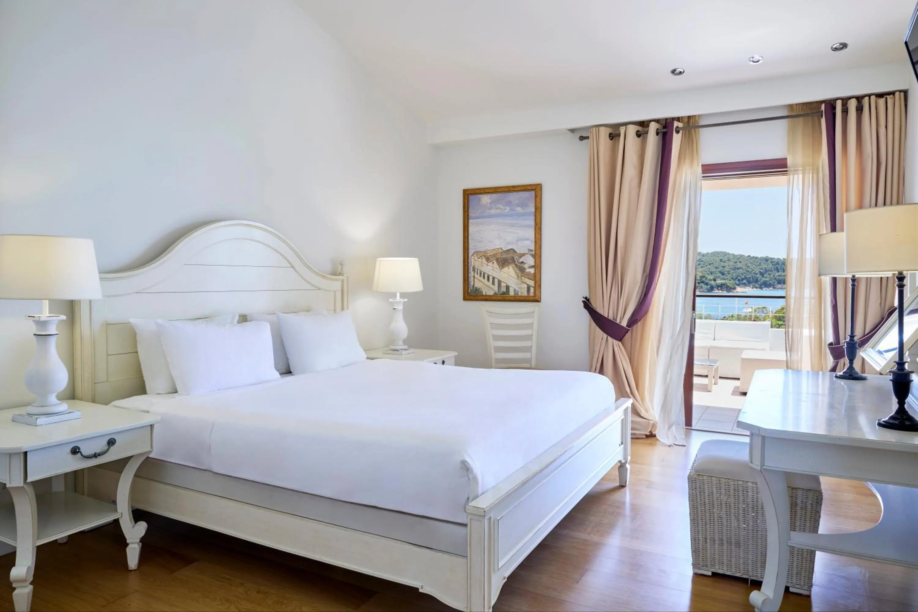 Bedroom, Bed in Princess Resort, Santikos Collection