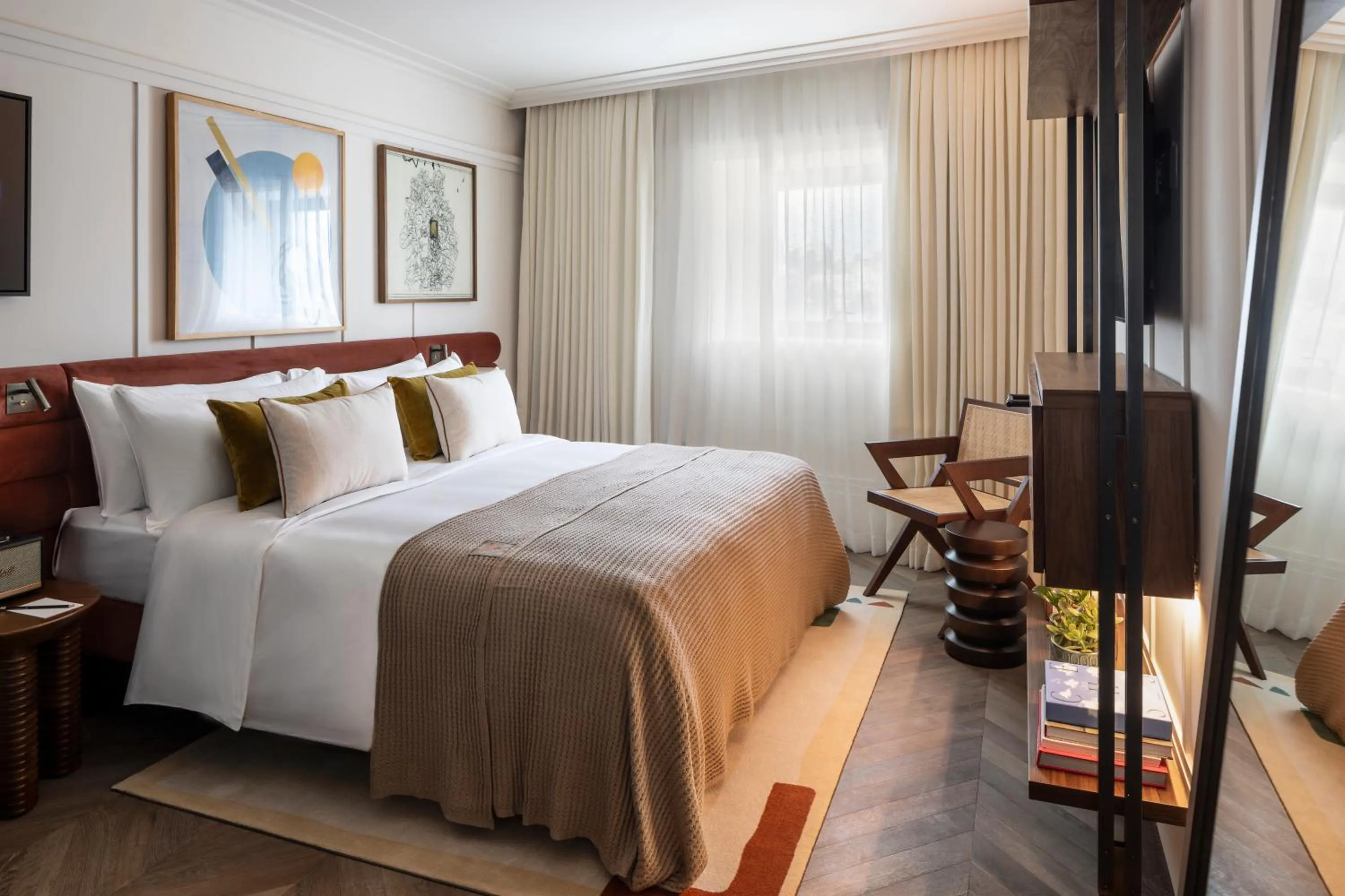 Bedroom, Bed in The George Tel Aviv