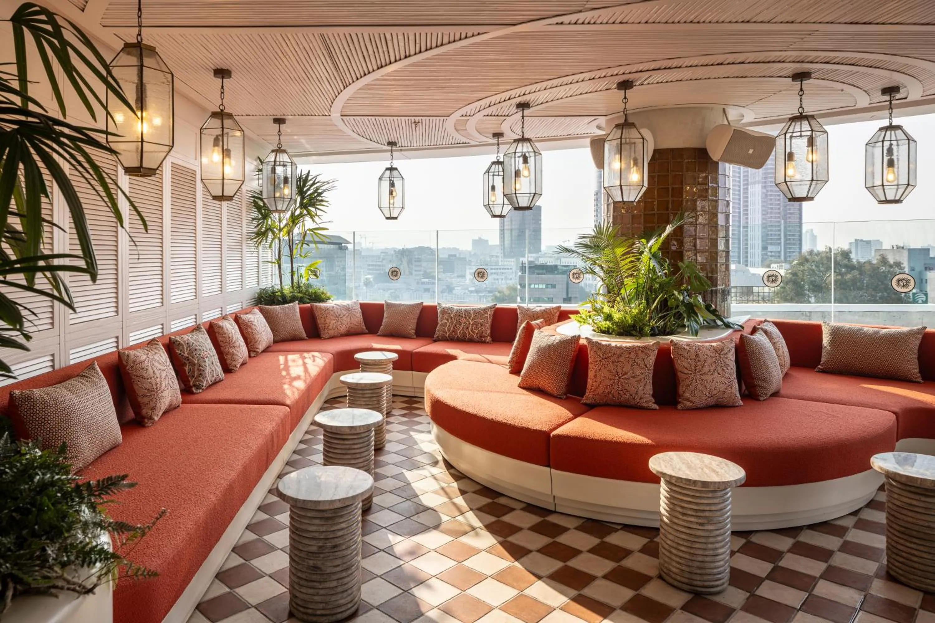 Swimming pool in The George Tel Aviv