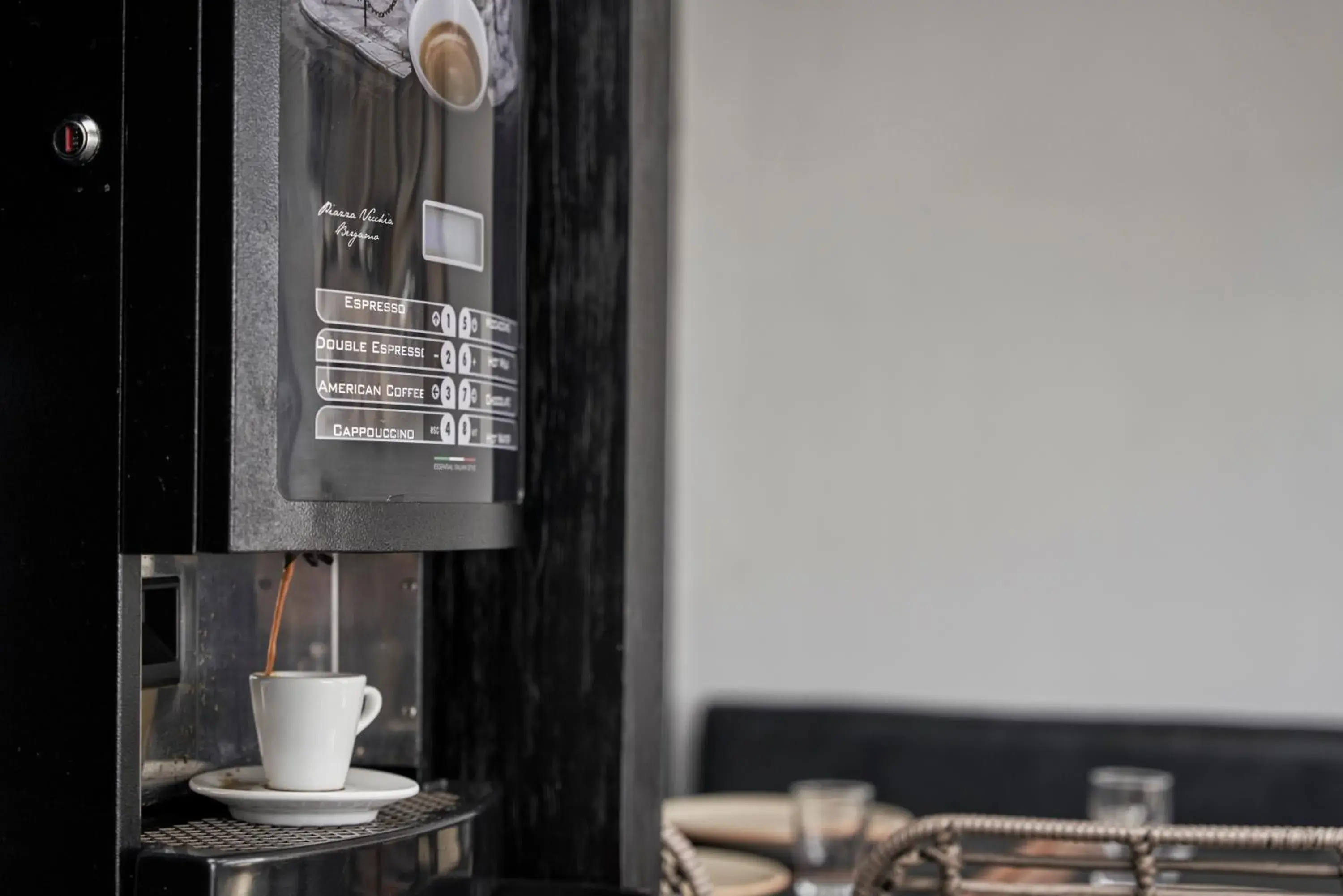 Restaurant/places to eat in Loizos Stylish Residences Restaurant/places to eat in Loizos Stylish Residences