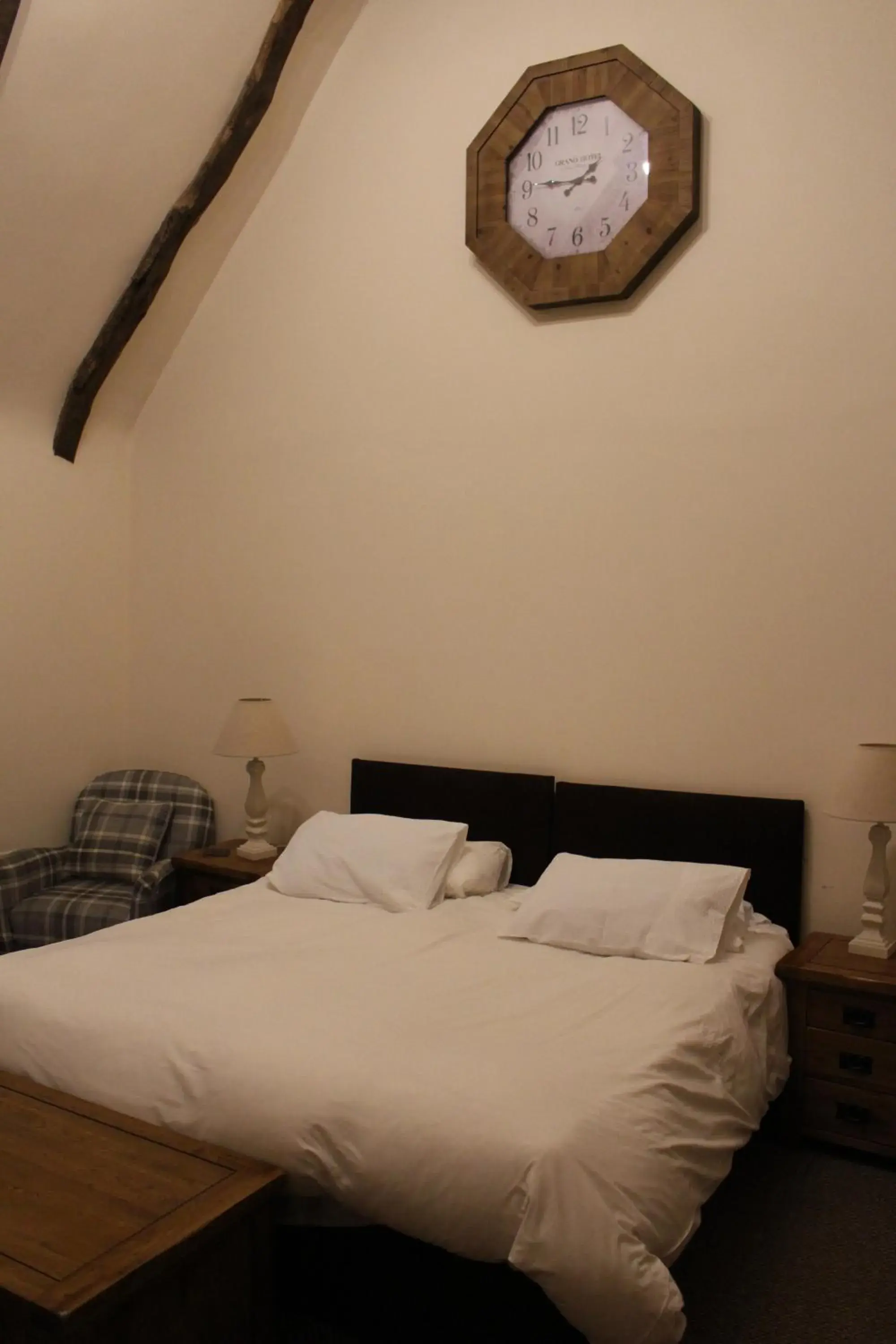 Deluxe Double Room with Bath in Palmer's Ale House Deluxe Double Room with Bath in Palmer's Ale House