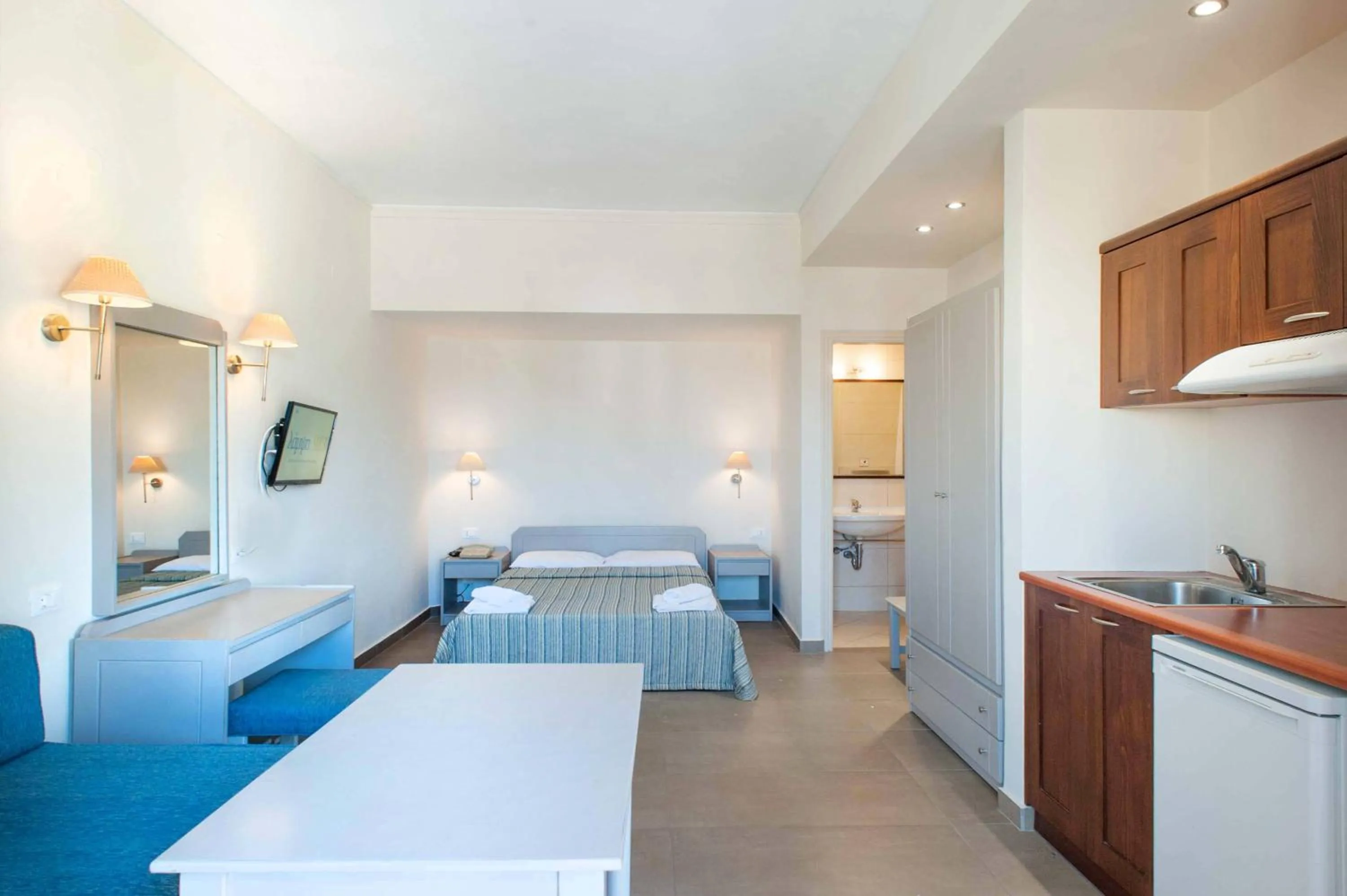 Photo of the whole room, Bed in Frideriki Studios & Apartments