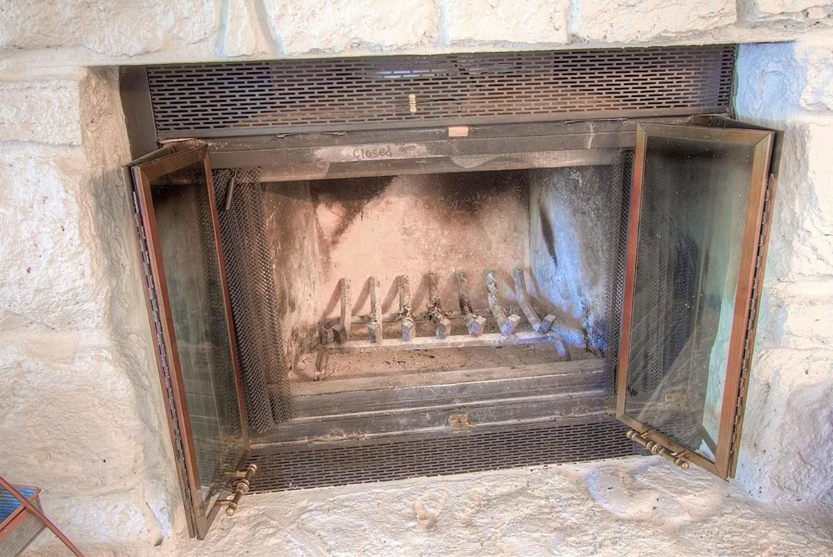 Taste of Burgundy condo