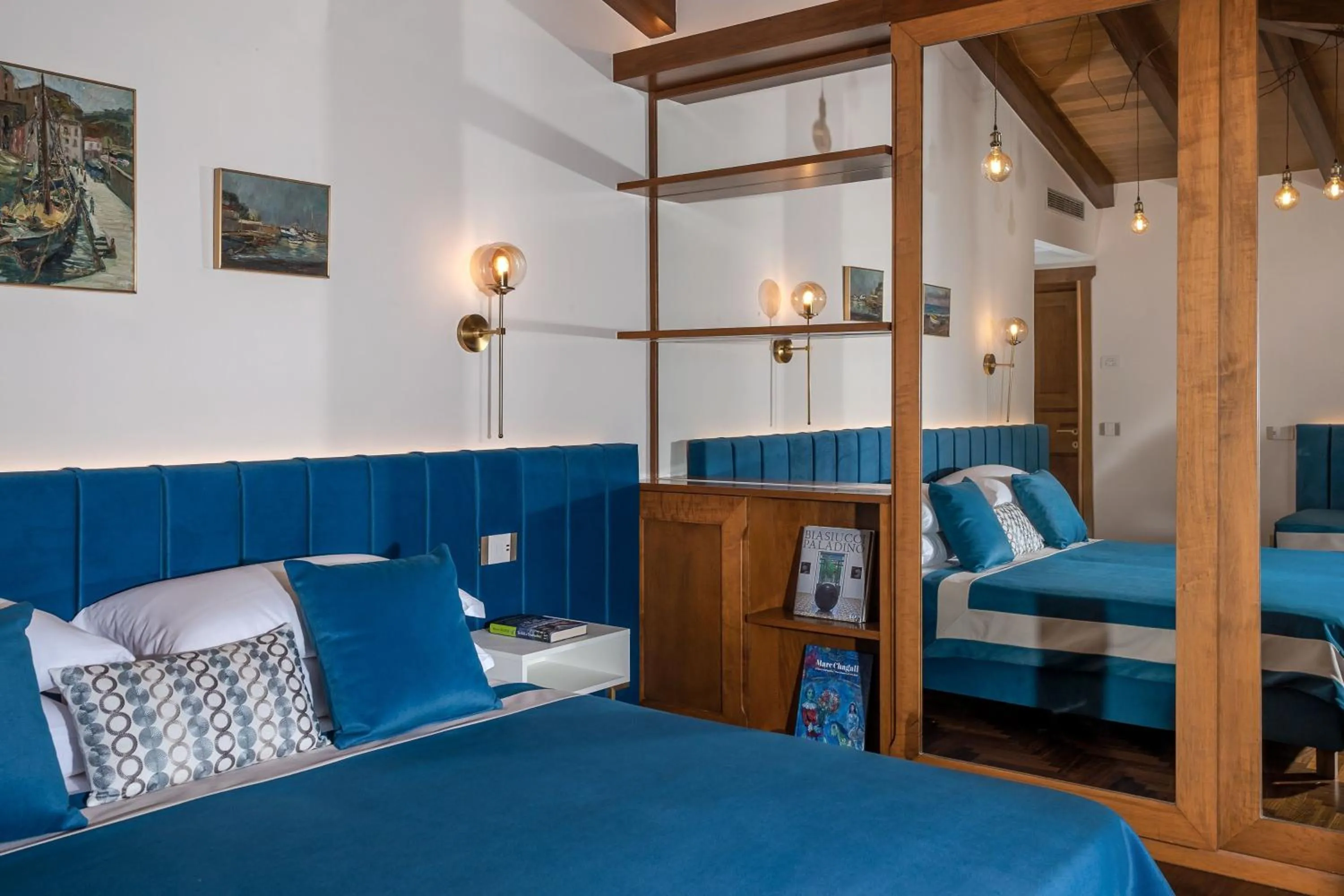 Photo of the whole room, Bed in Villa Antiche Mura Relais