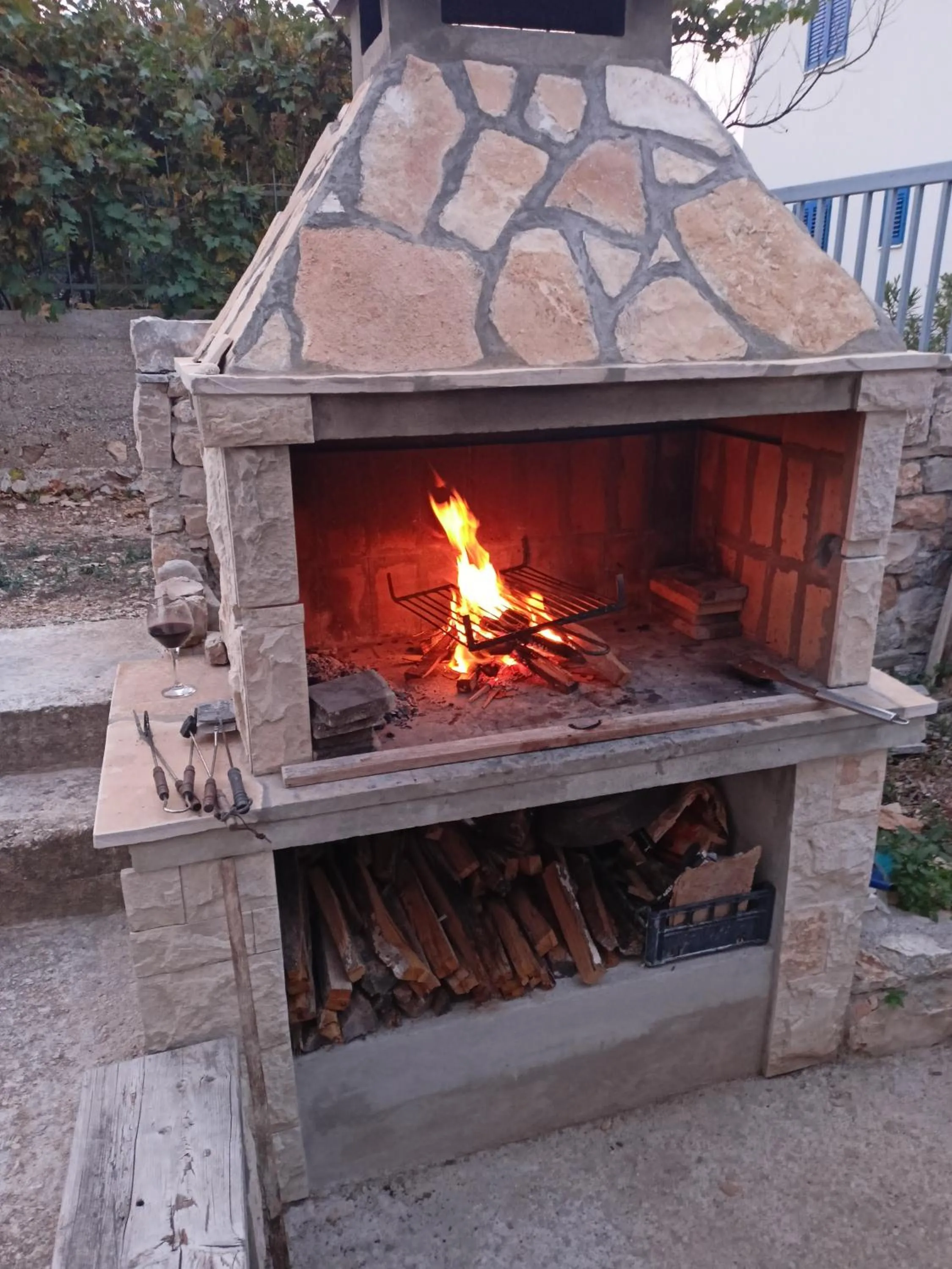 BBQ facilities in Villa Porto