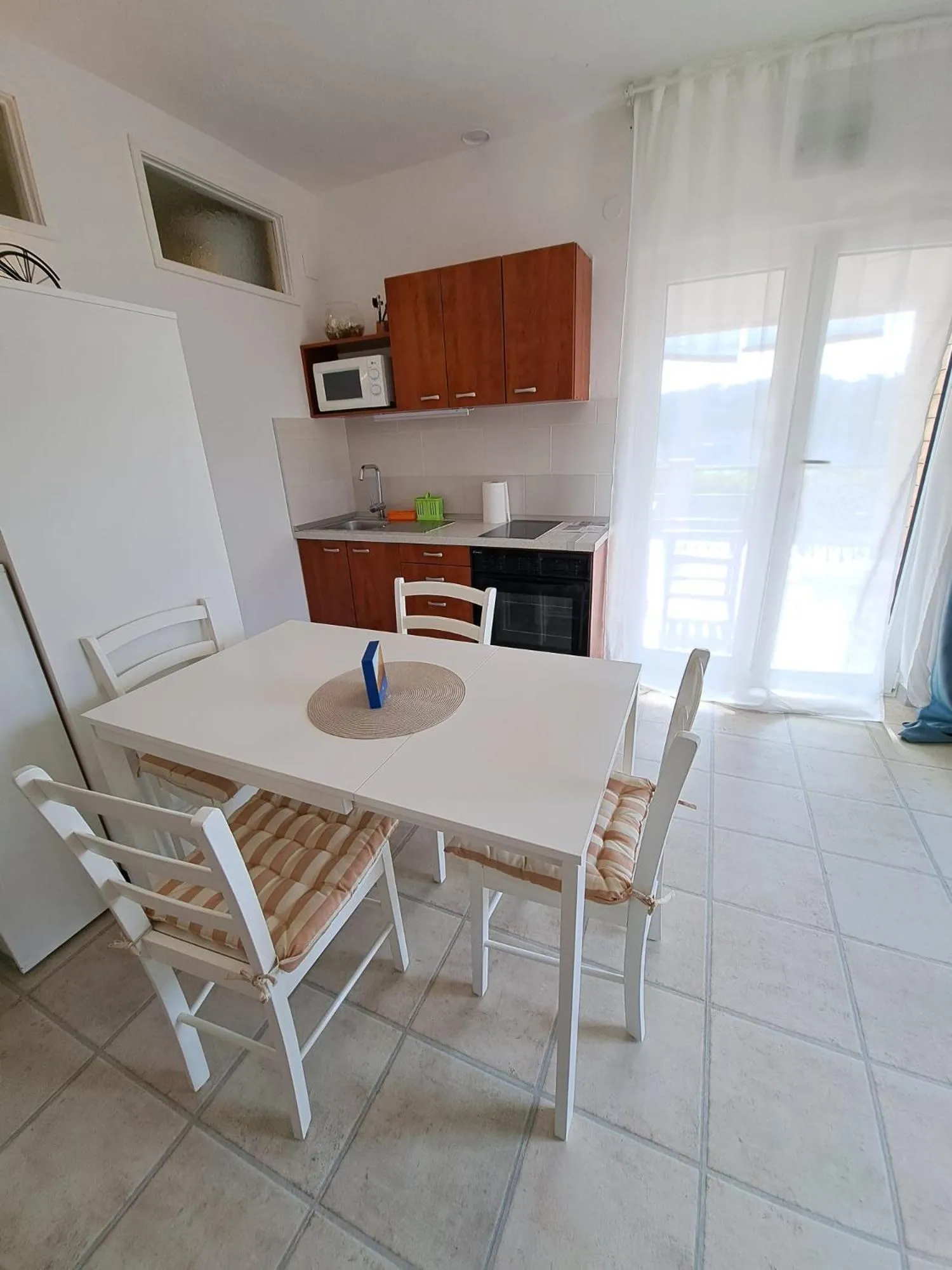 Kitchen or kitchenette in Villa Porto