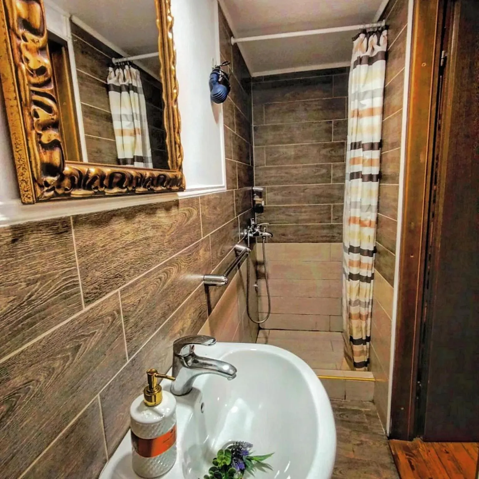 Bathroom in Kraljevsko selo Kotromanićevo