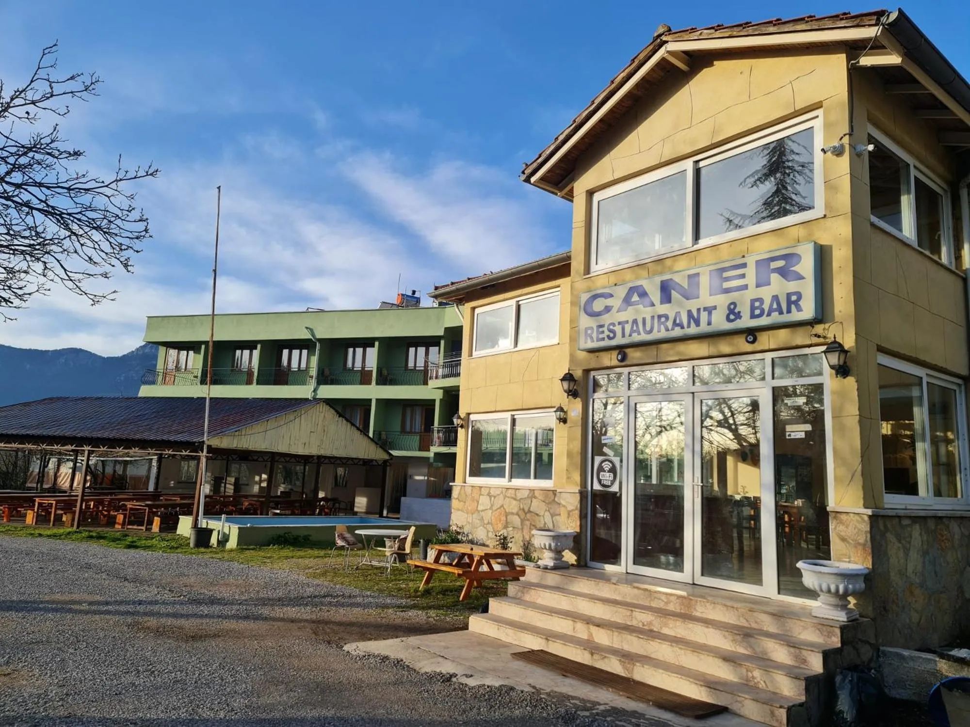 Caner Mountain Hotel