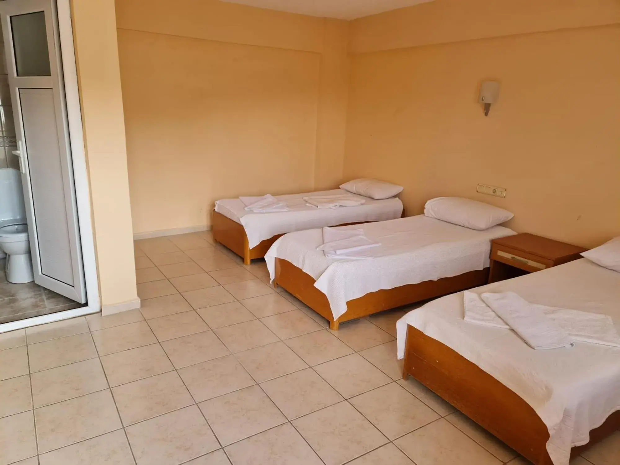 Standard Triple Room in Caner Mountain Hotel Standard Triple Room in Caner Mountain Hotel