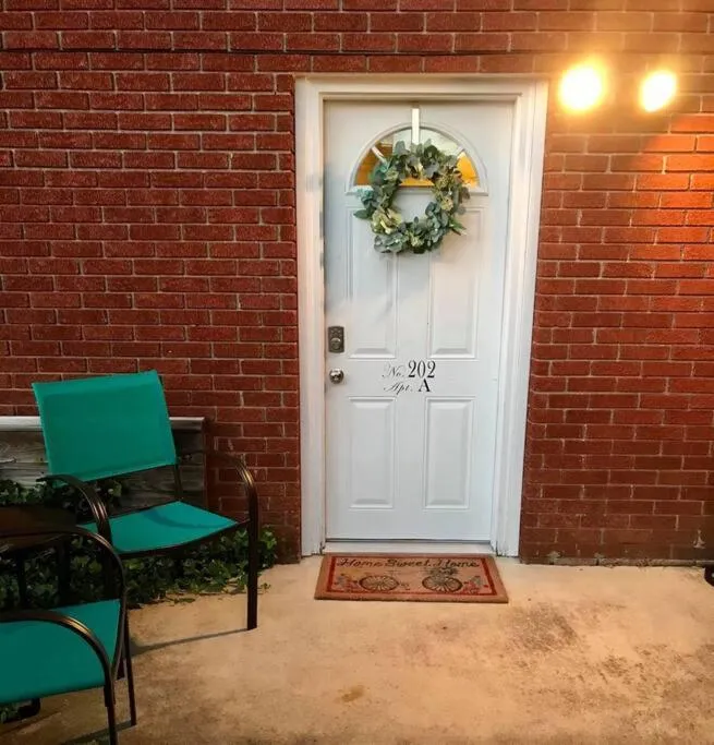 Facade/entrance in Hilltop Hideaway - 3BDR in Downtown London, KY