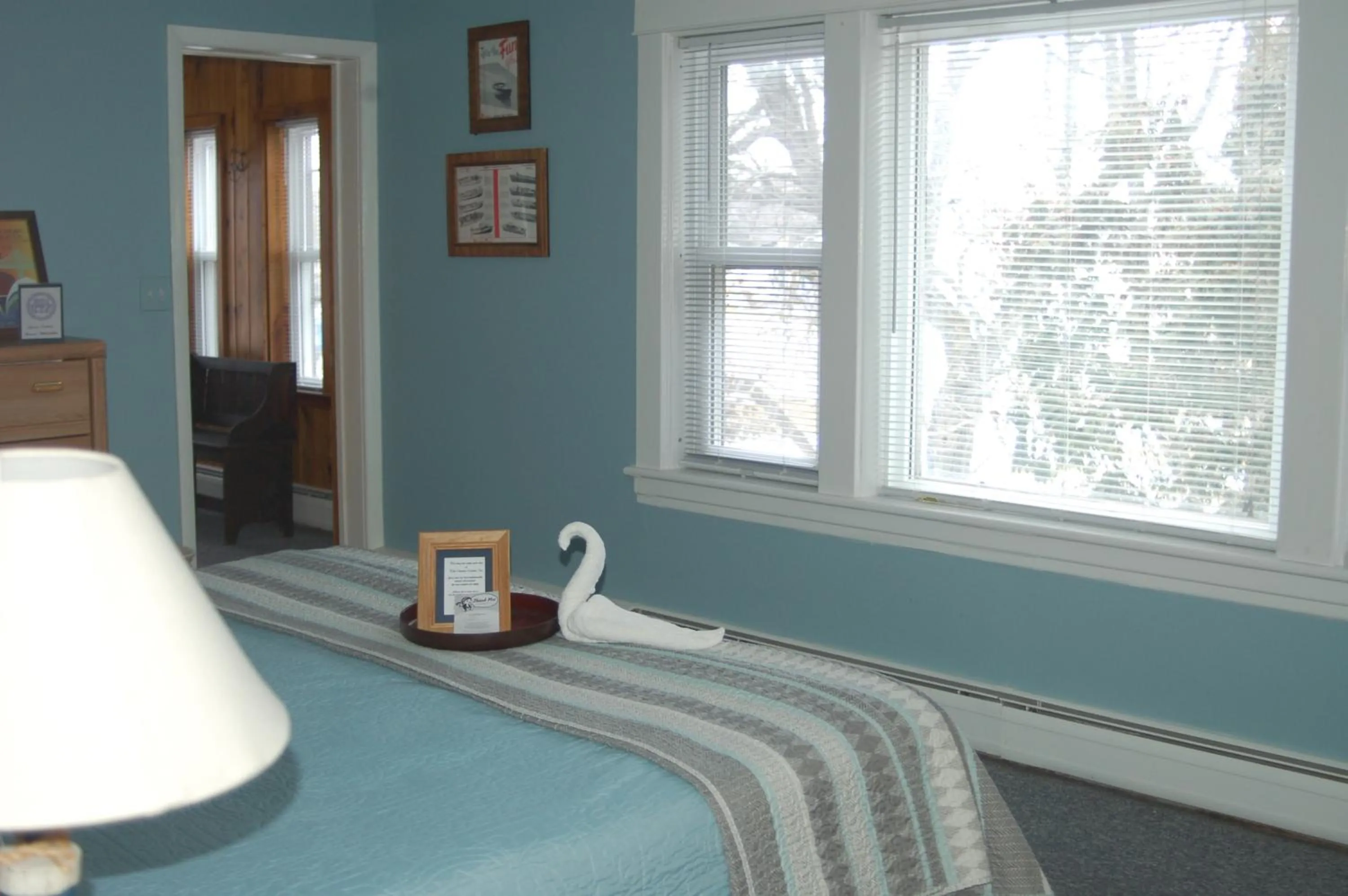 Bedroom in Chateau Country Inn and Captain's Cottage