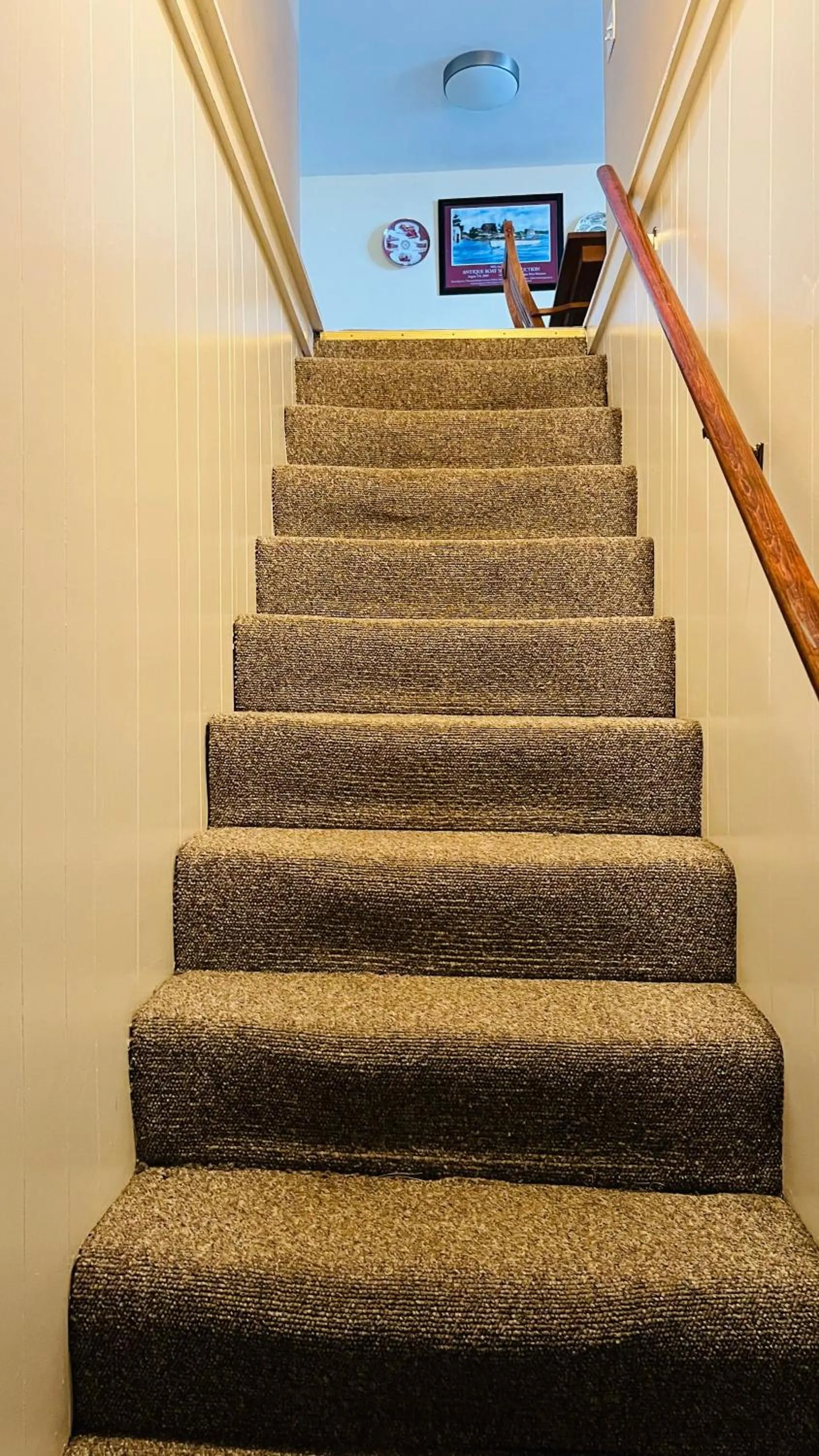 Chateau Country Inn and Captain's Cottage