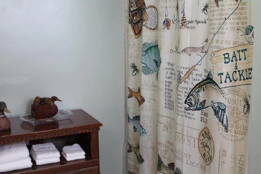 Bathroom in Chateau Country Inn and Captain's Cottage