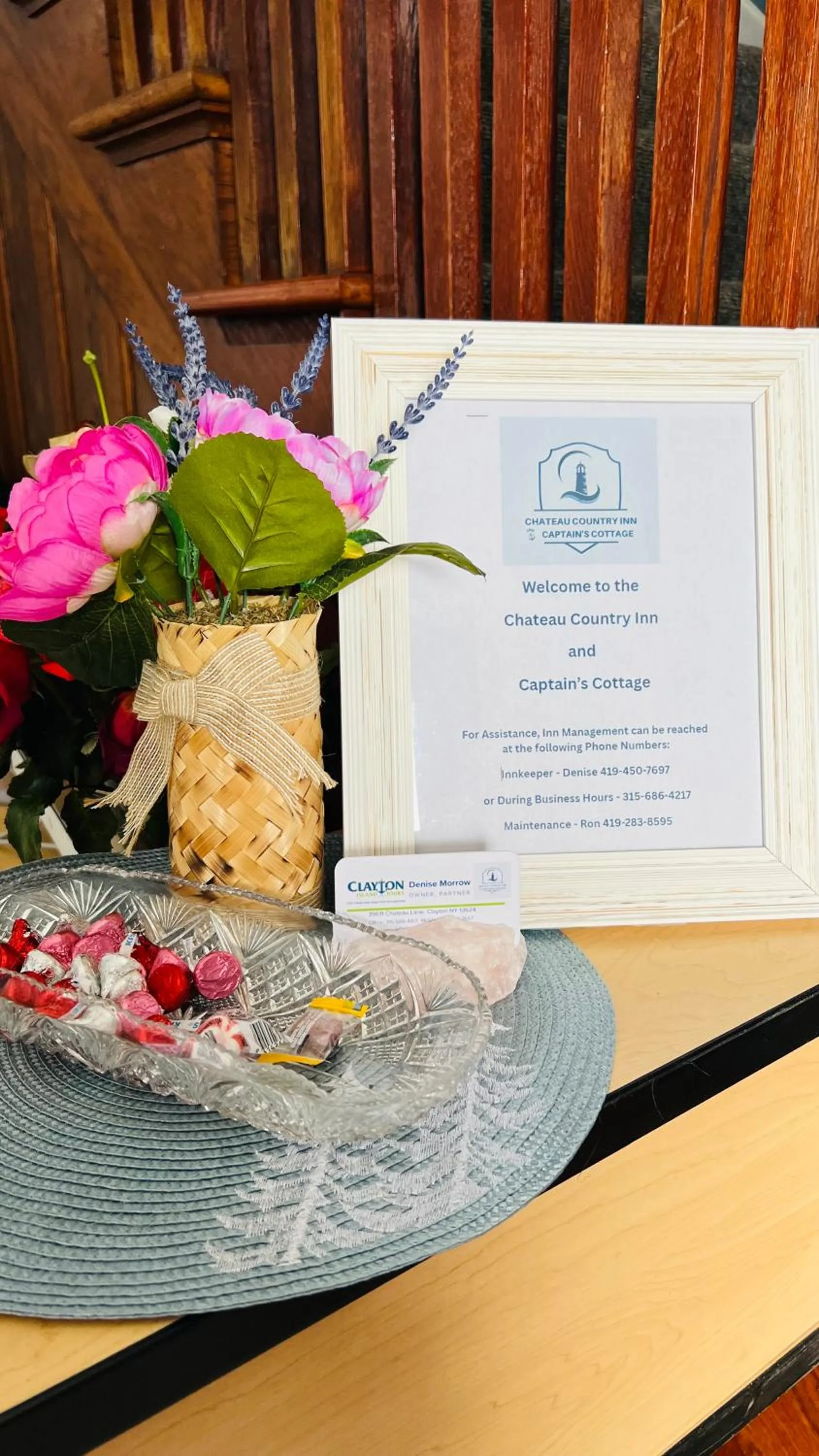 Chateau Country Inn and Captain's Cottage