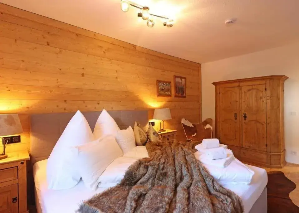 Ruhige Chalet-Style Suite am Kurpark neben der Therme Ruhige Chalet-Style Suite am Kurpark neben der Therme