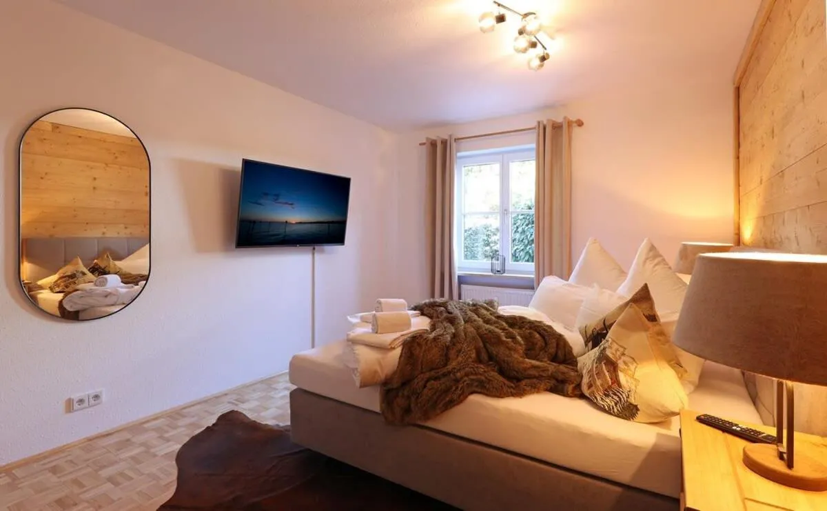 Ruhige Chalet-Style Suite am Kurpark neben der Therme