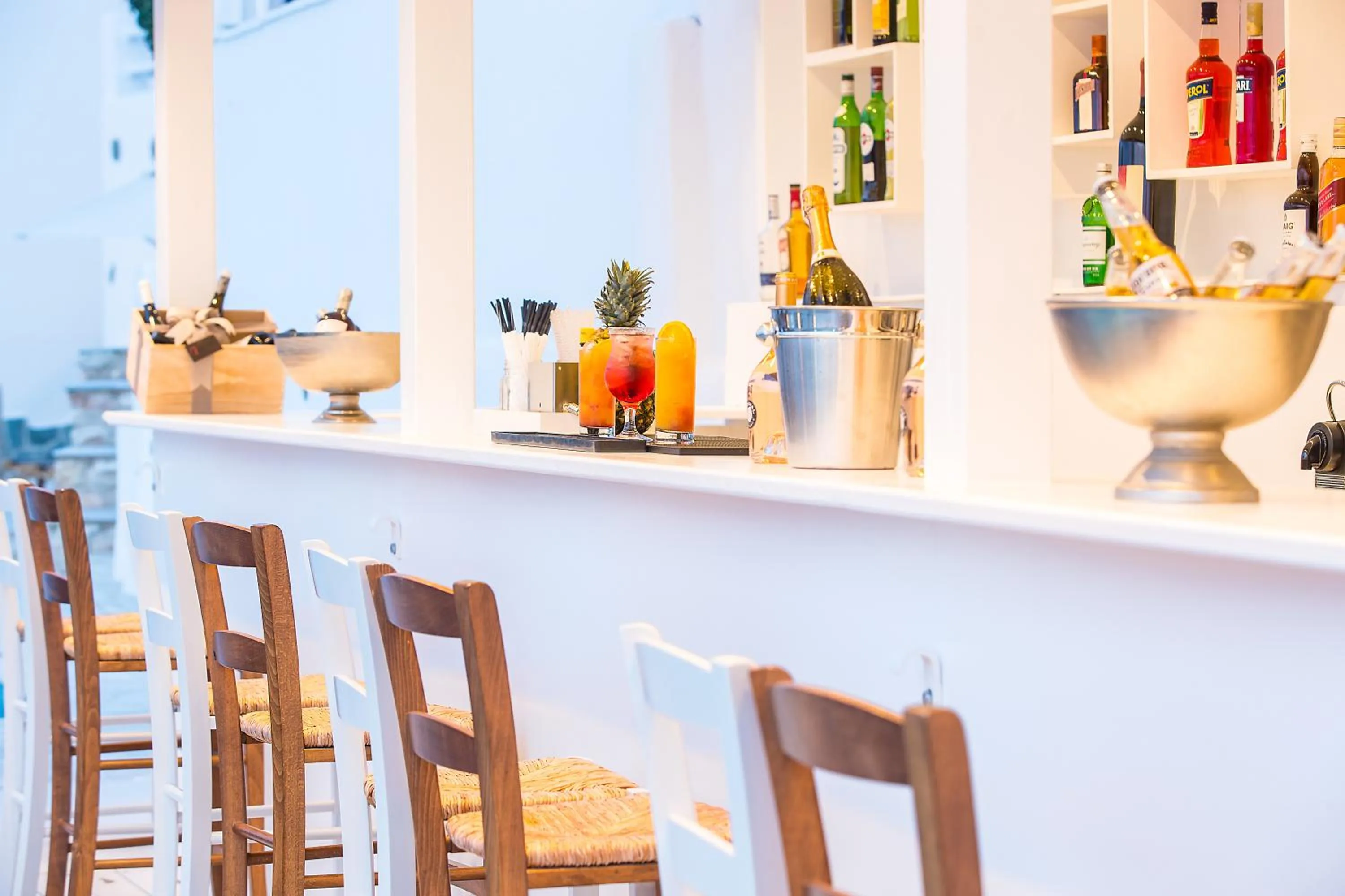 Lounge or bar in Paros Palace - Adults Only