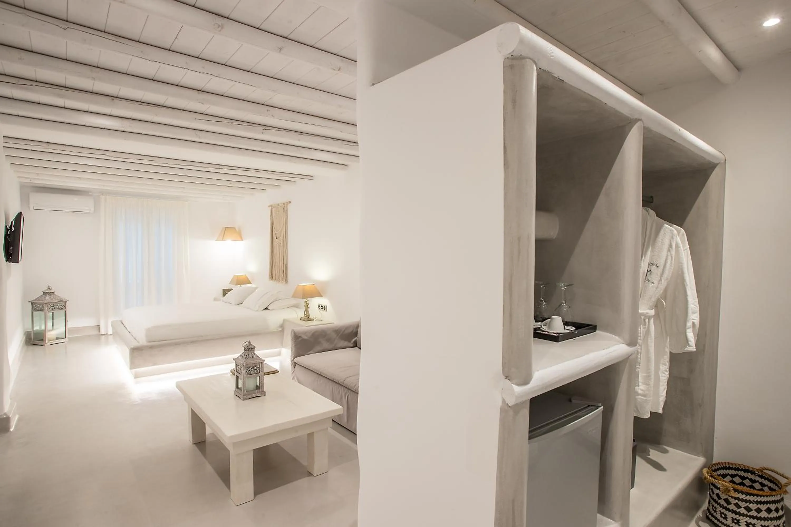 Living room, Bed in Paros Palace - Adults Only