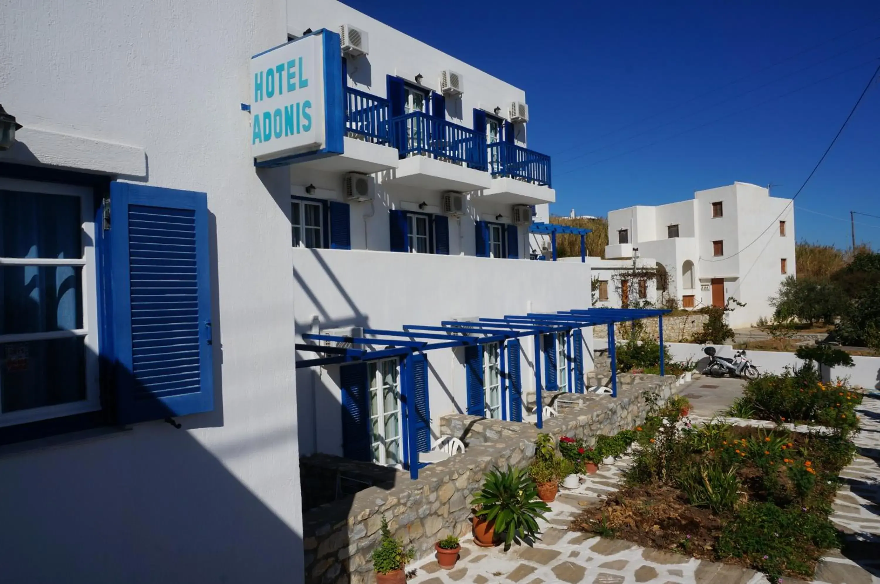Property building in Adonis Hotel Naxos Property building in Adonis Hotel Naxos